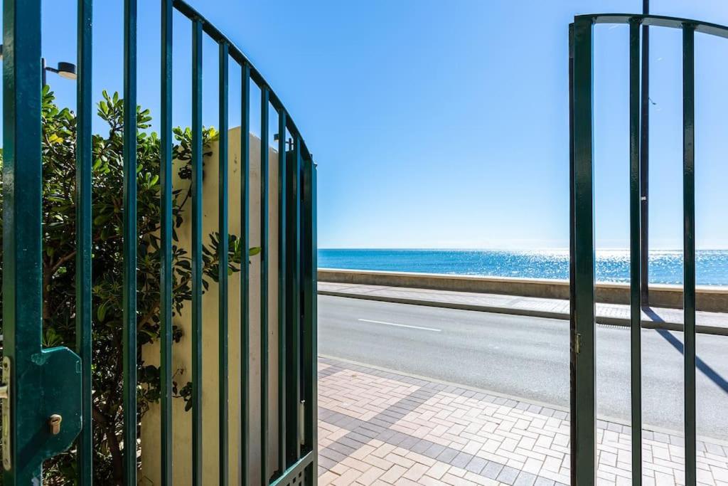 Ensuite Mediterranean Sea Front