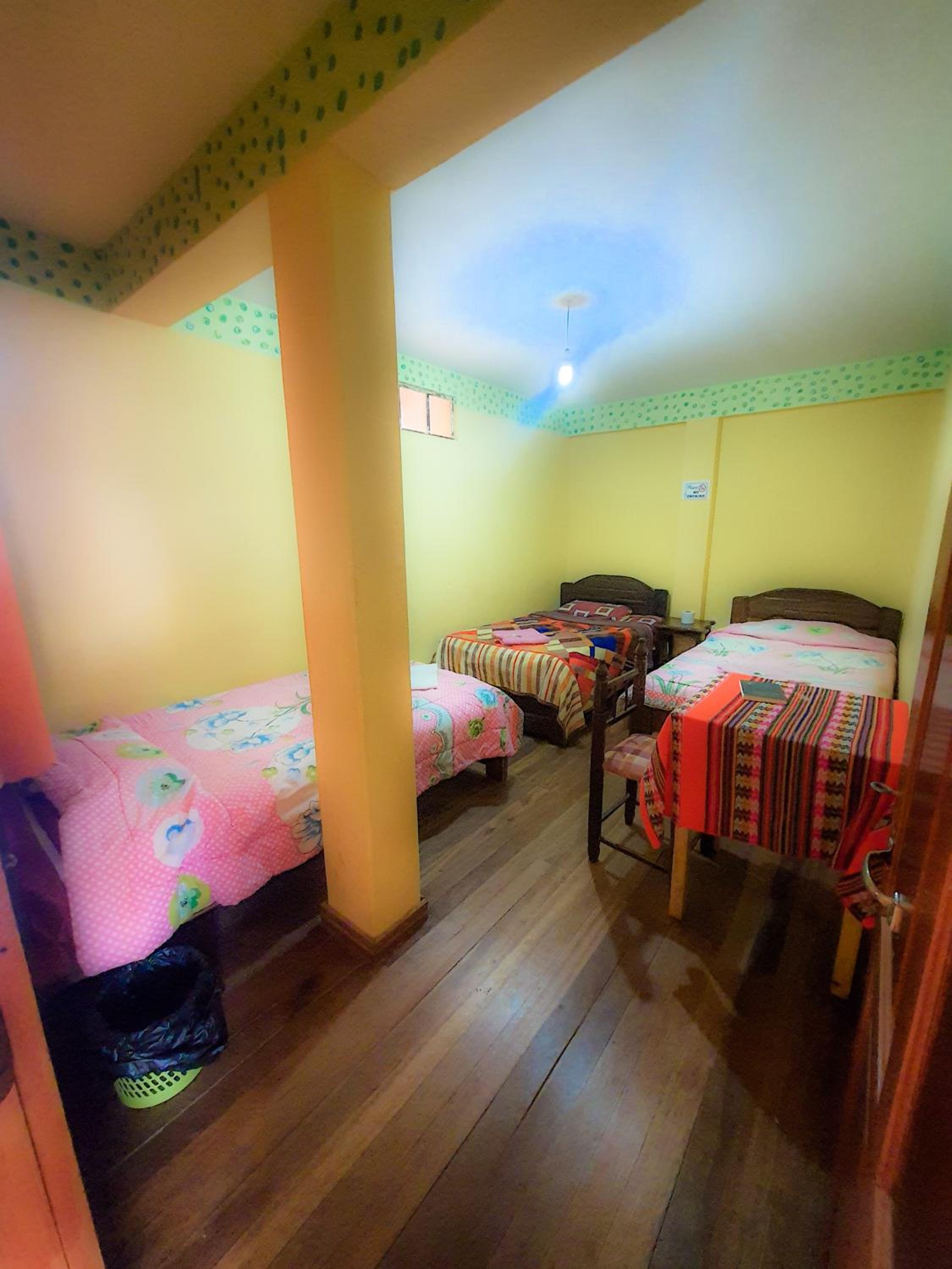 HOSTAL Luz YHOBIMAR