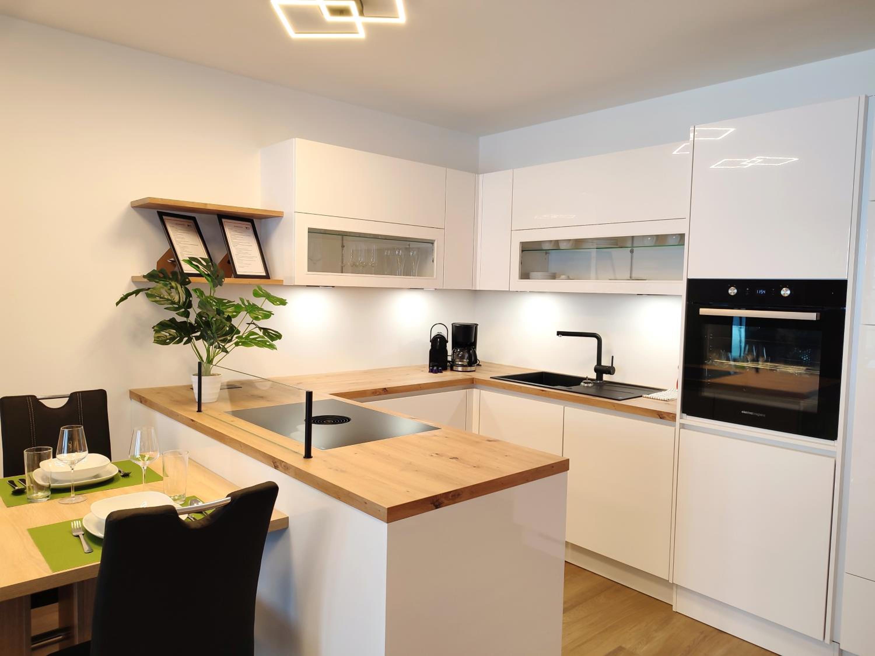 Modern Mountain Apartment - free parking & sauna