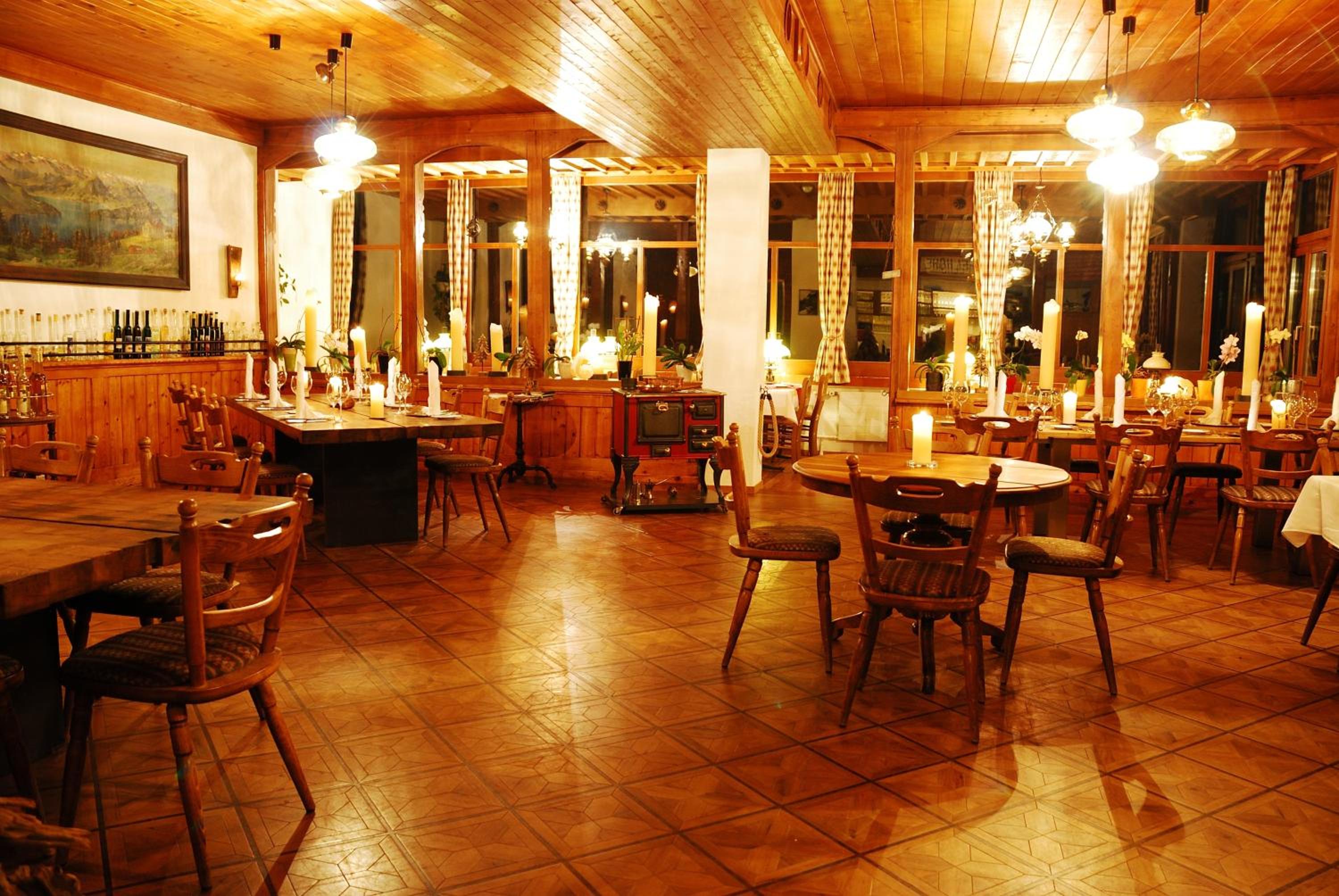 restaurant