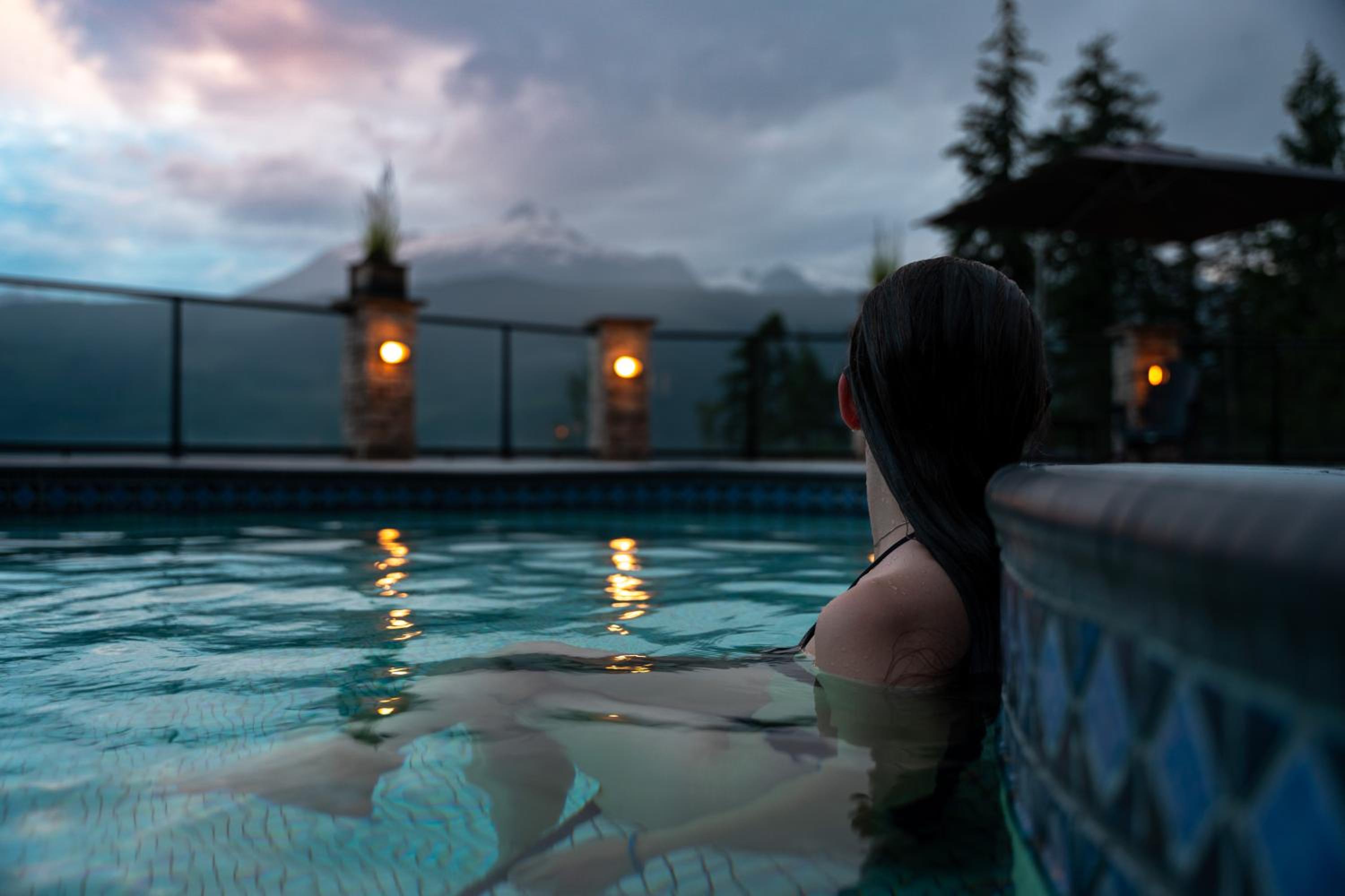 Halcyon Hot Springs Resort