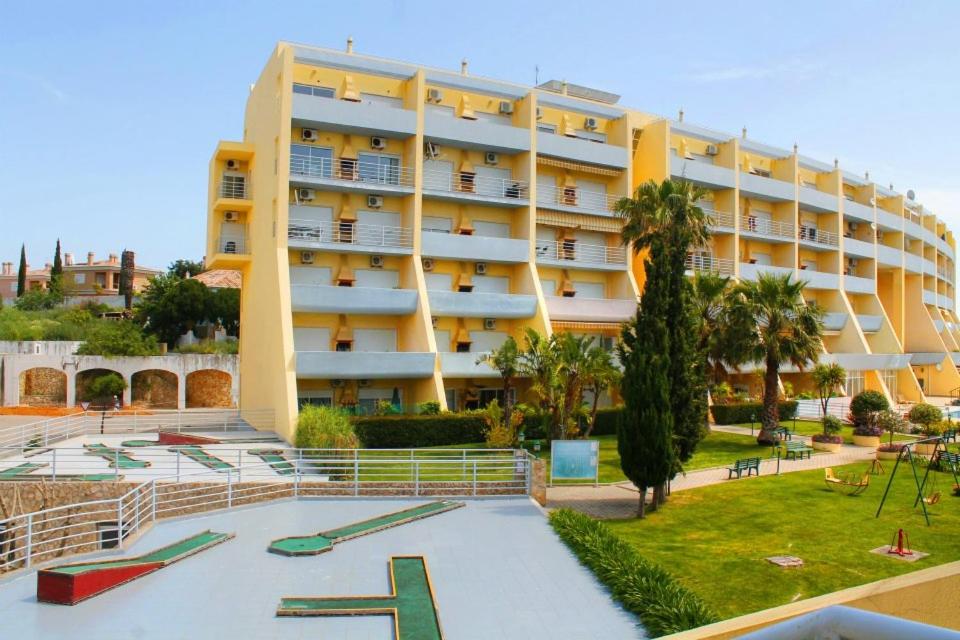 Meia Praia Terrace view 5