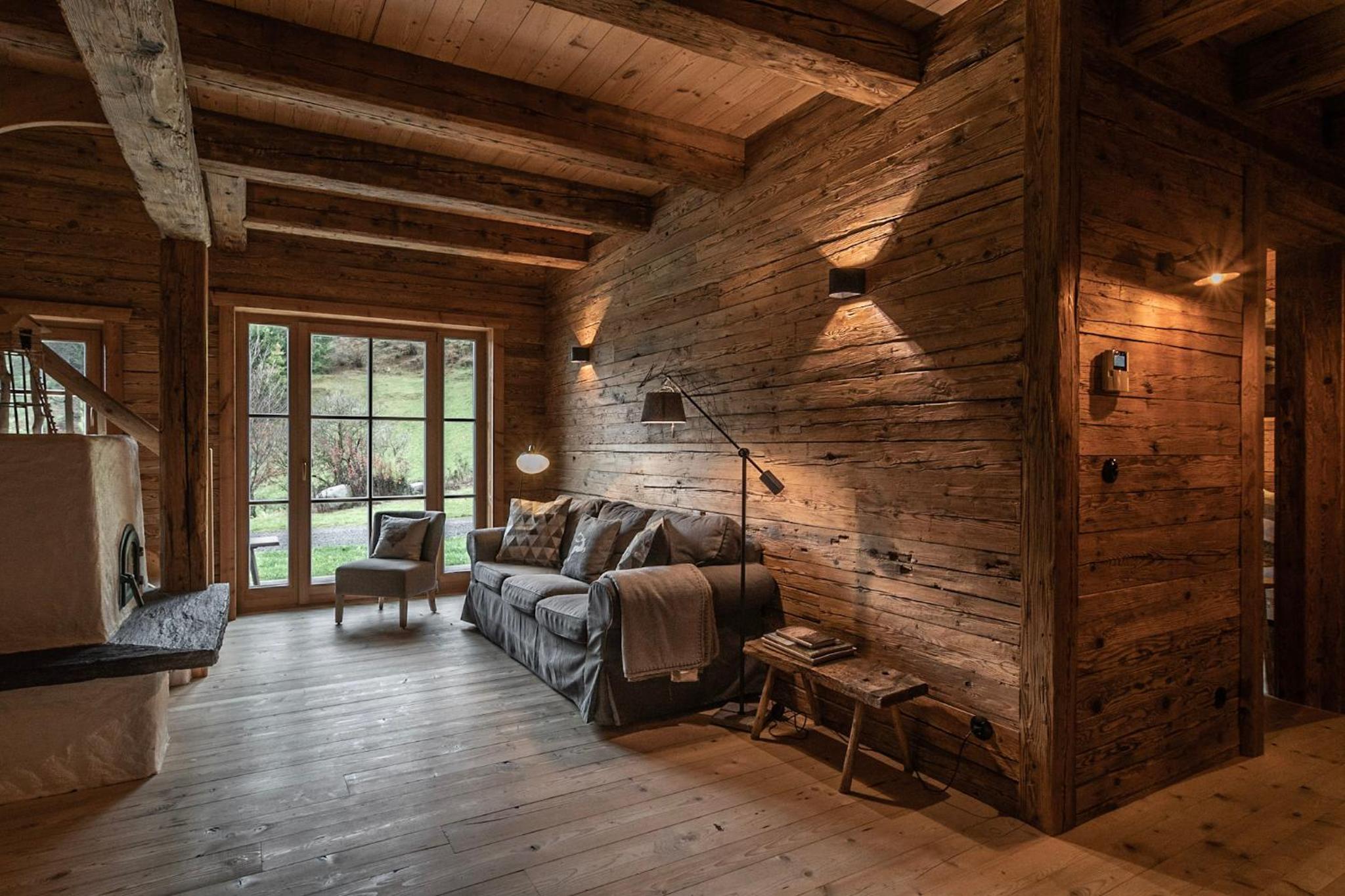 ChaletWK - Luxury old wood mountain chalet in a sunny secluded location with gym, sauna & whirlpool