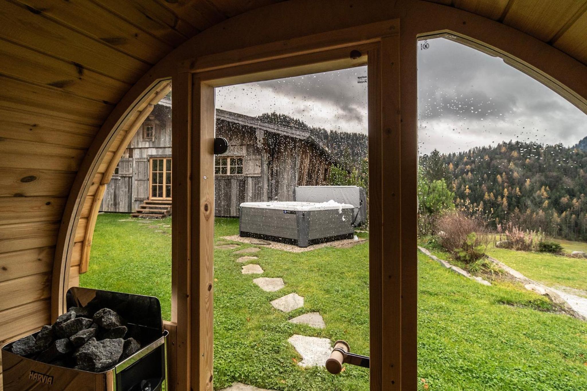 ChaletWK - Luxury old wood mountain chalet in a sunny secluded location with gym, sauna & whirlpool