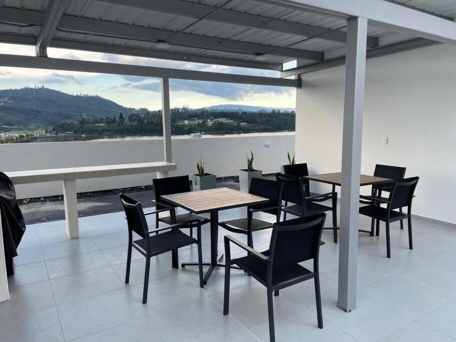 Luxury Lake Paipa