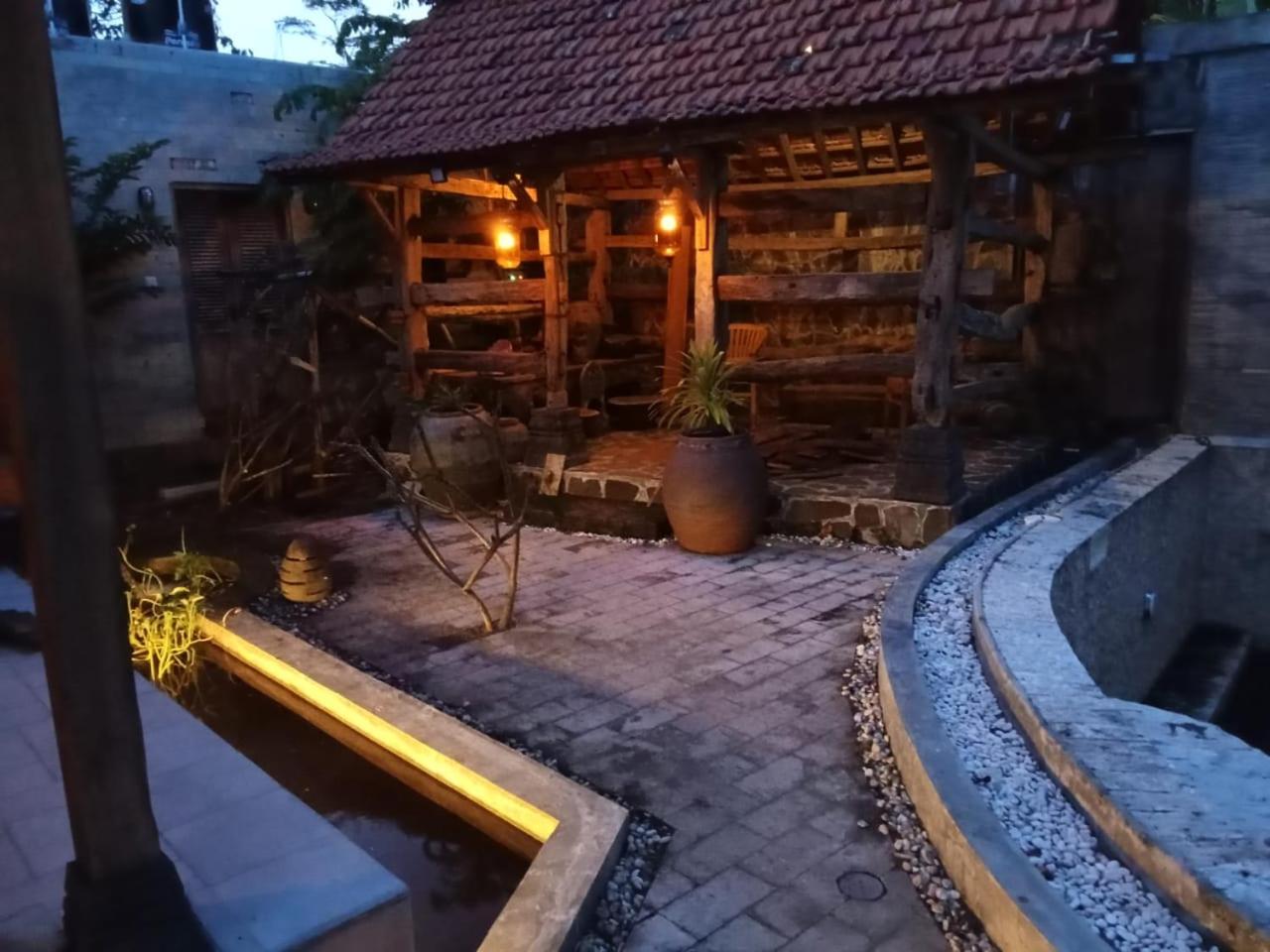 Villa Indi Yogyakarta view 3