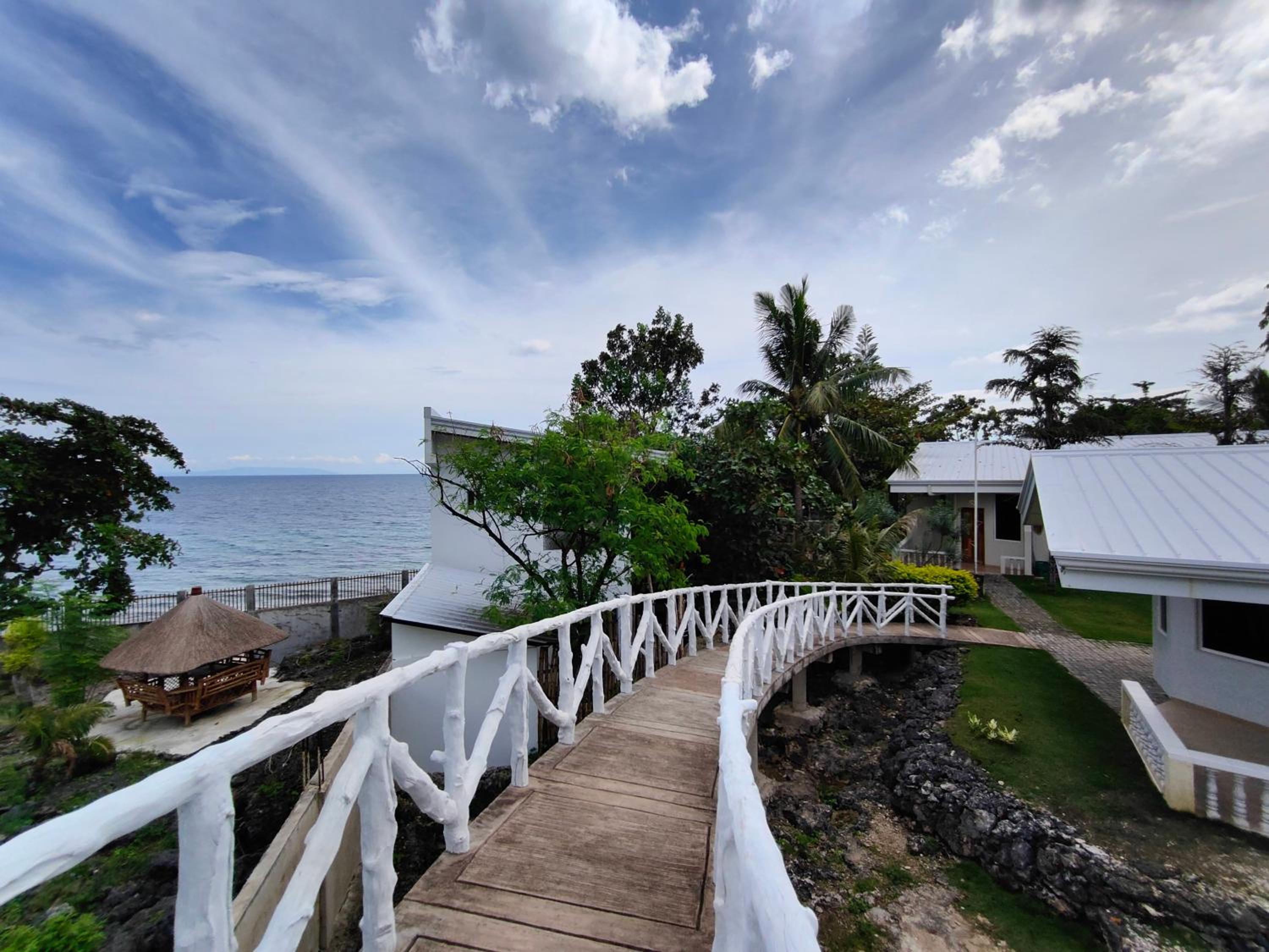 Meili Beach Resort