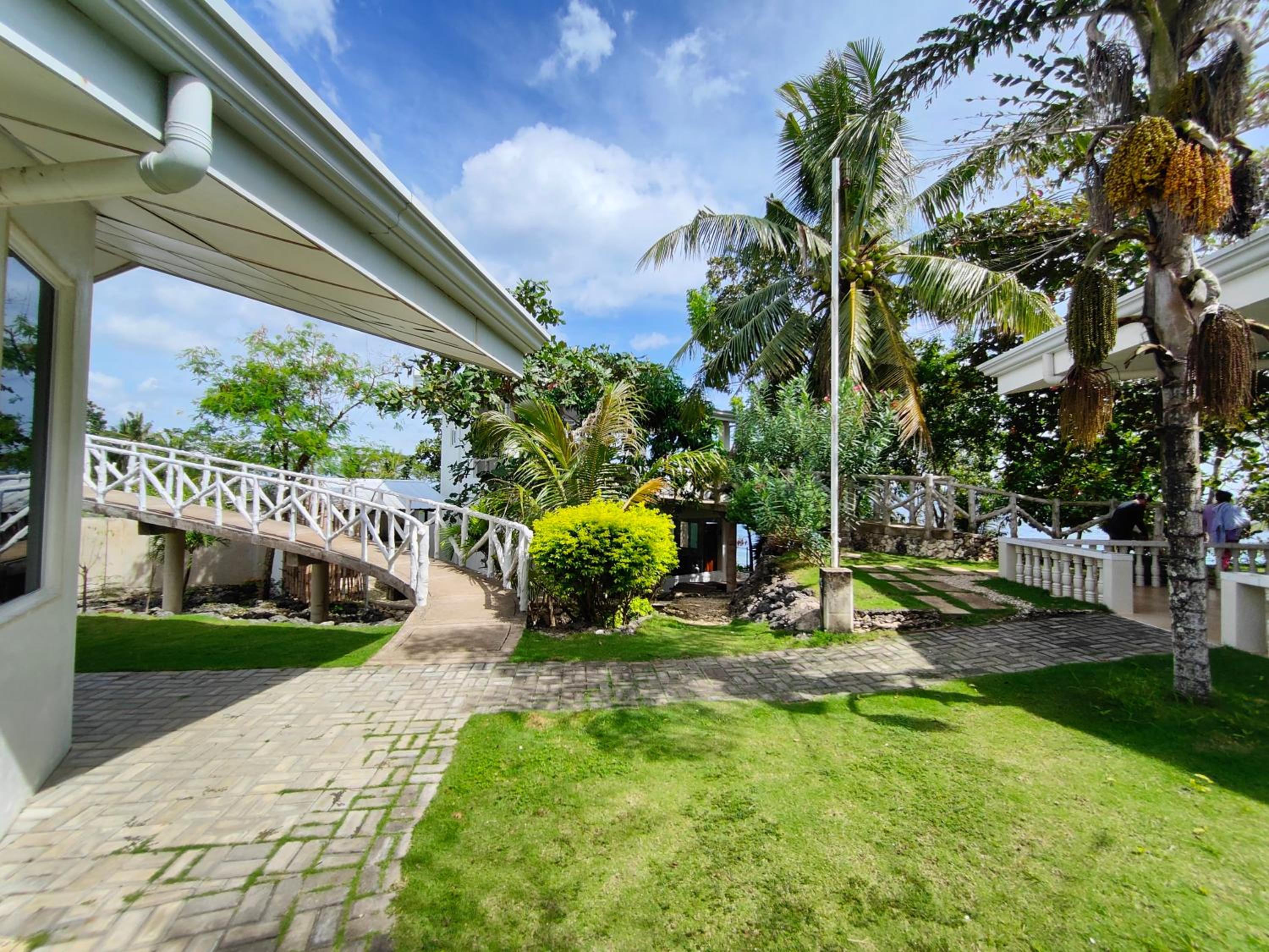 Meili Beach Resort
