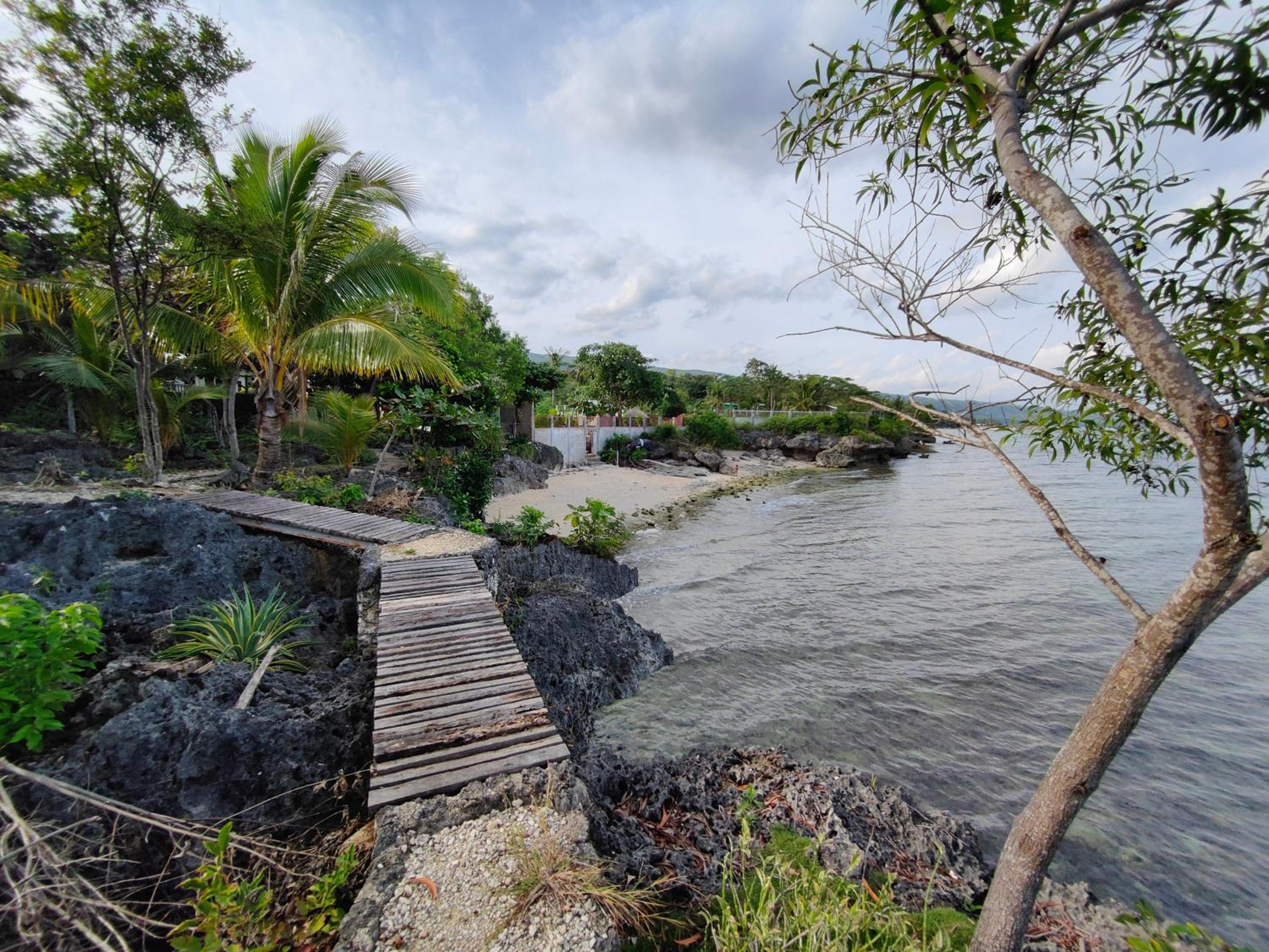 Meili Beach Resort