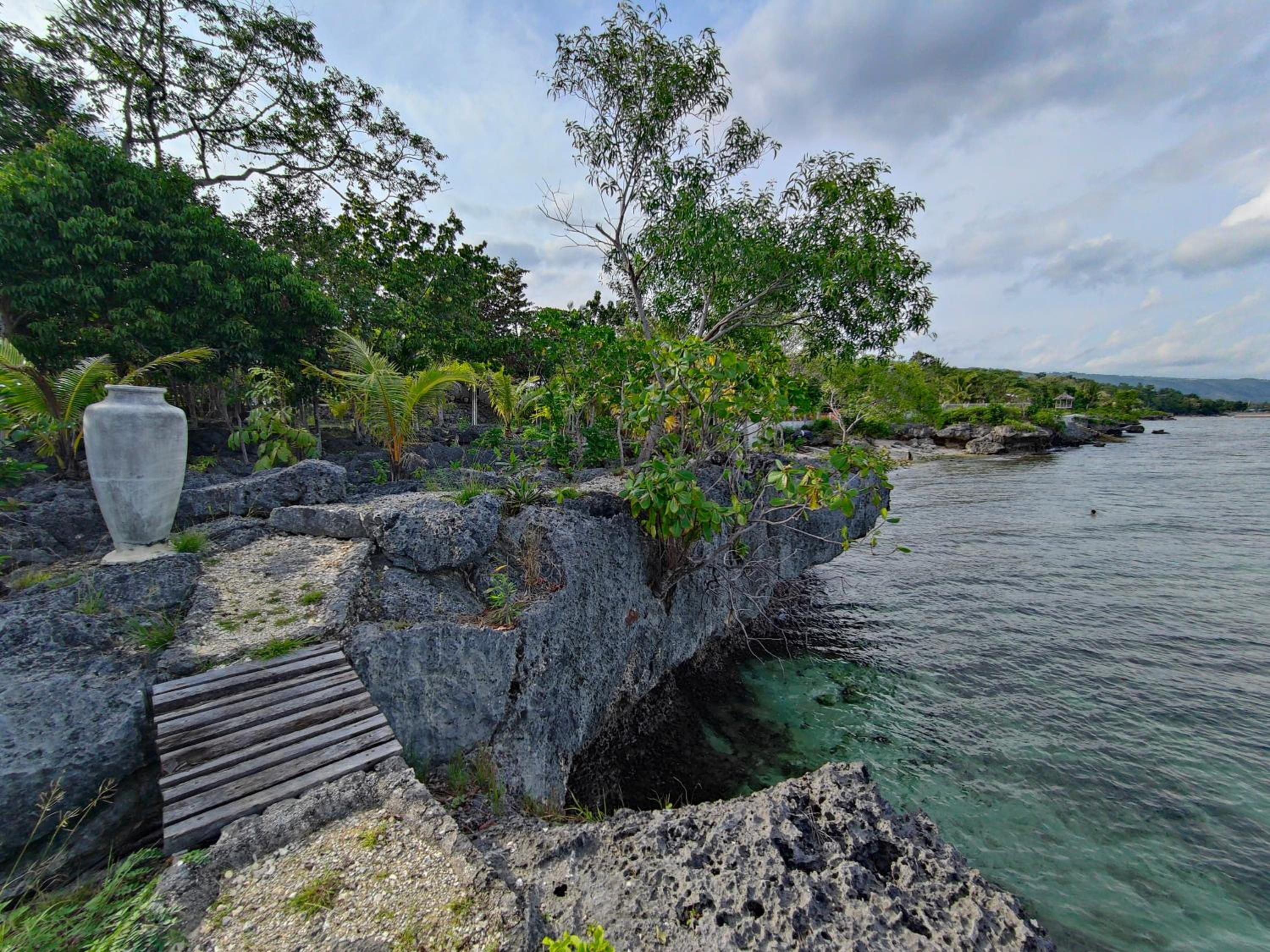 Meili Beach Resort