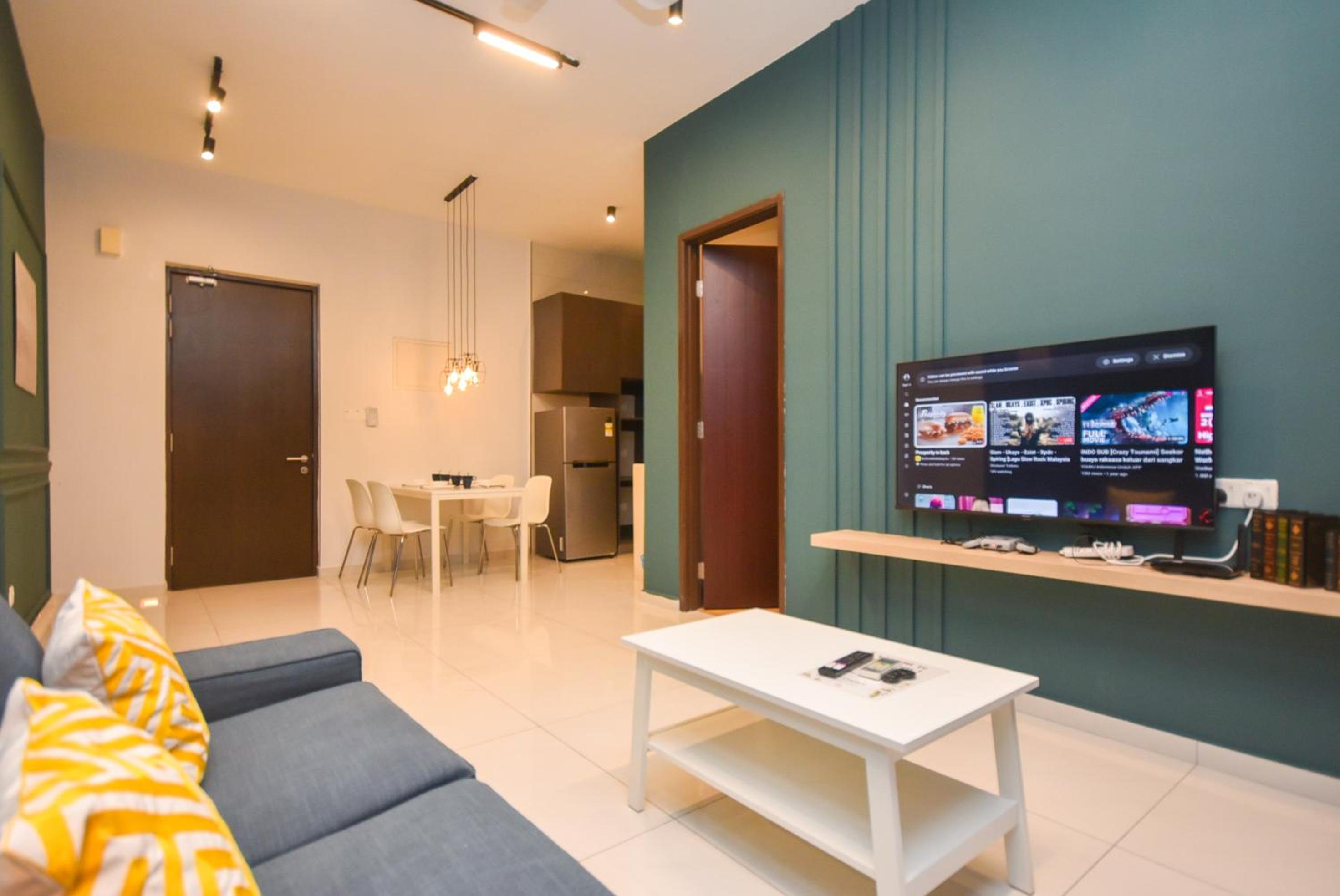 Country Garden Seaview Suite by Nest Home at Danga Bay