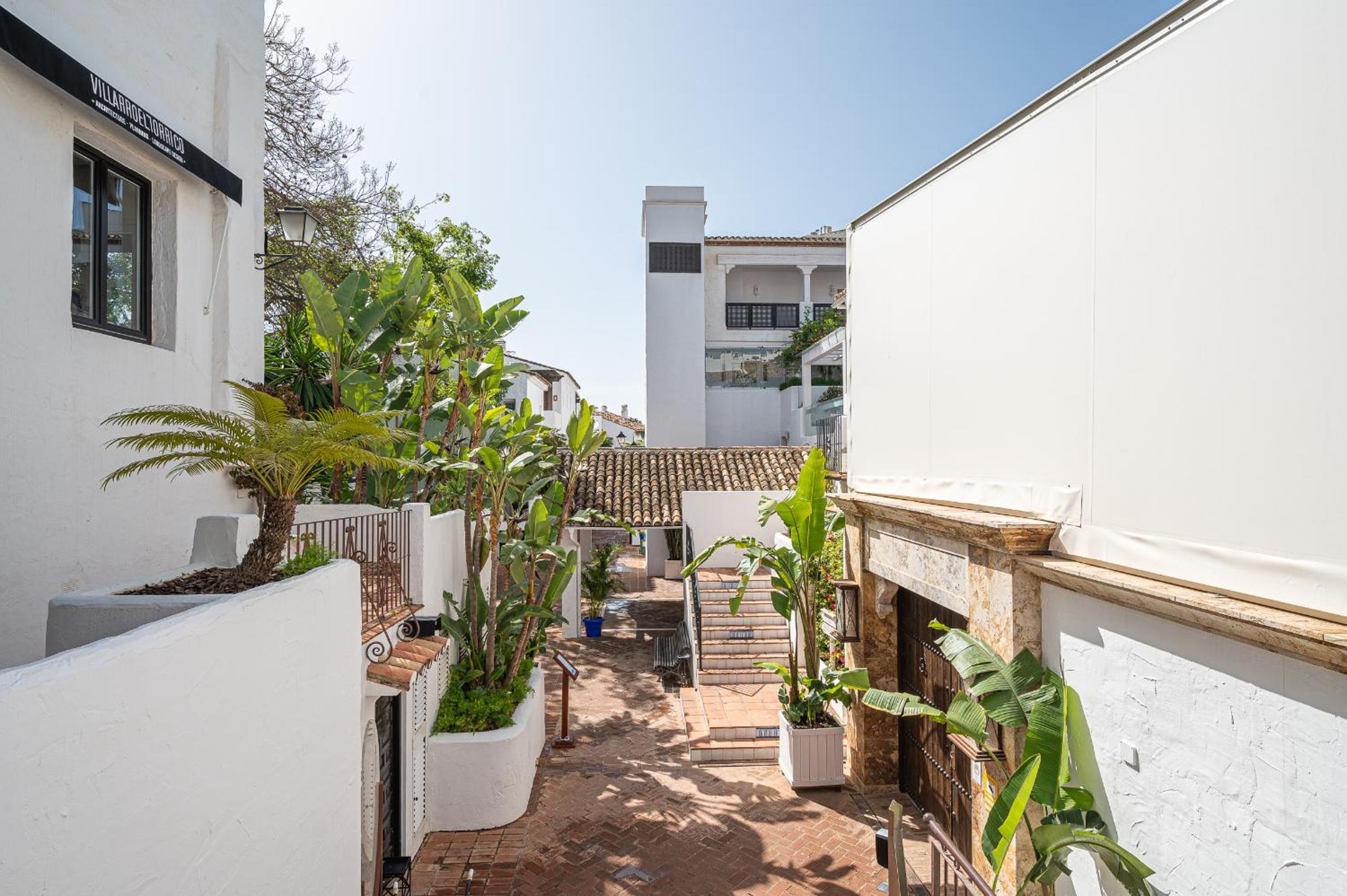 Puente Romano Hotel Apartment Marbella