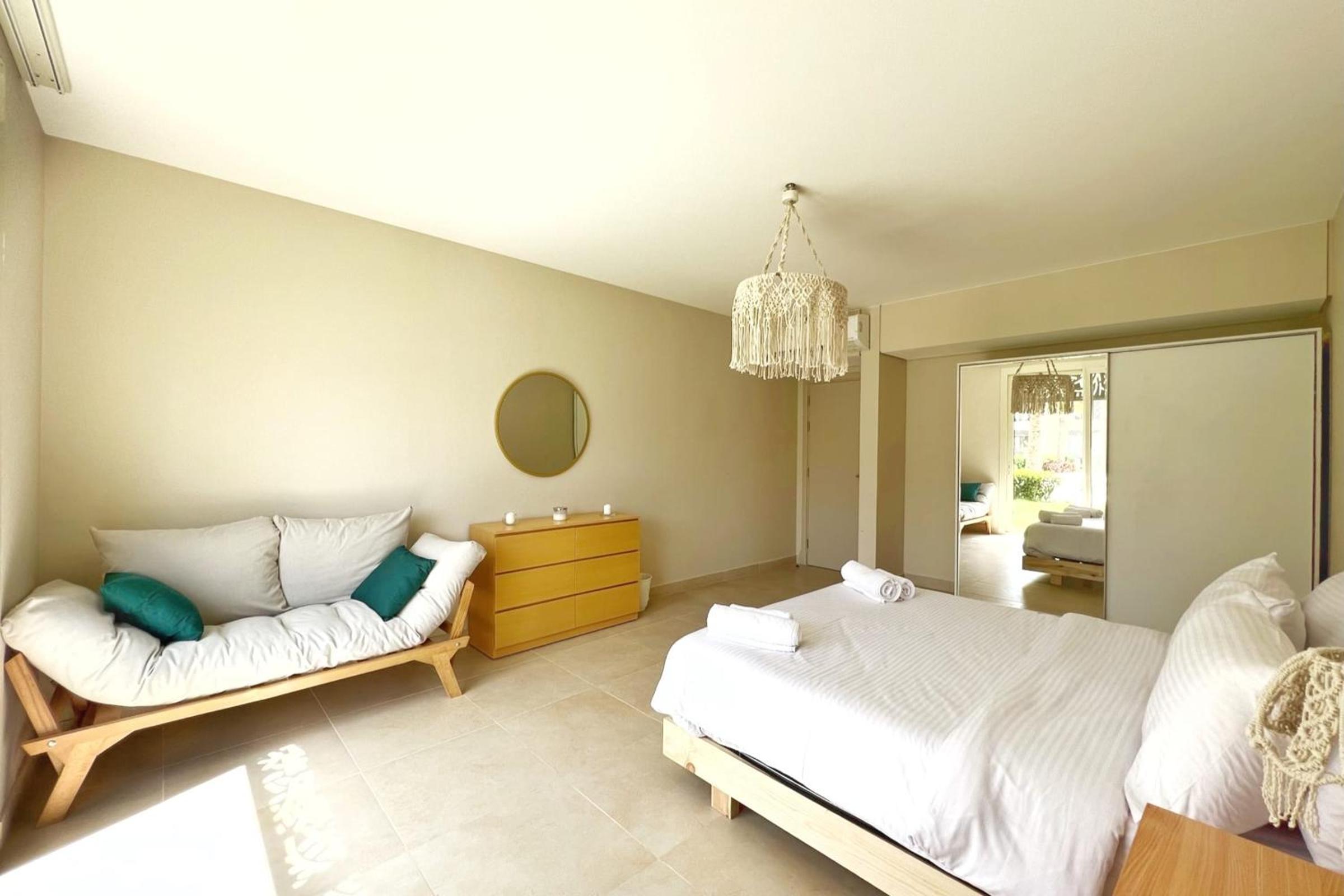 Inspired 1BDR Mangroovy Free Beach & Pool Access view 4