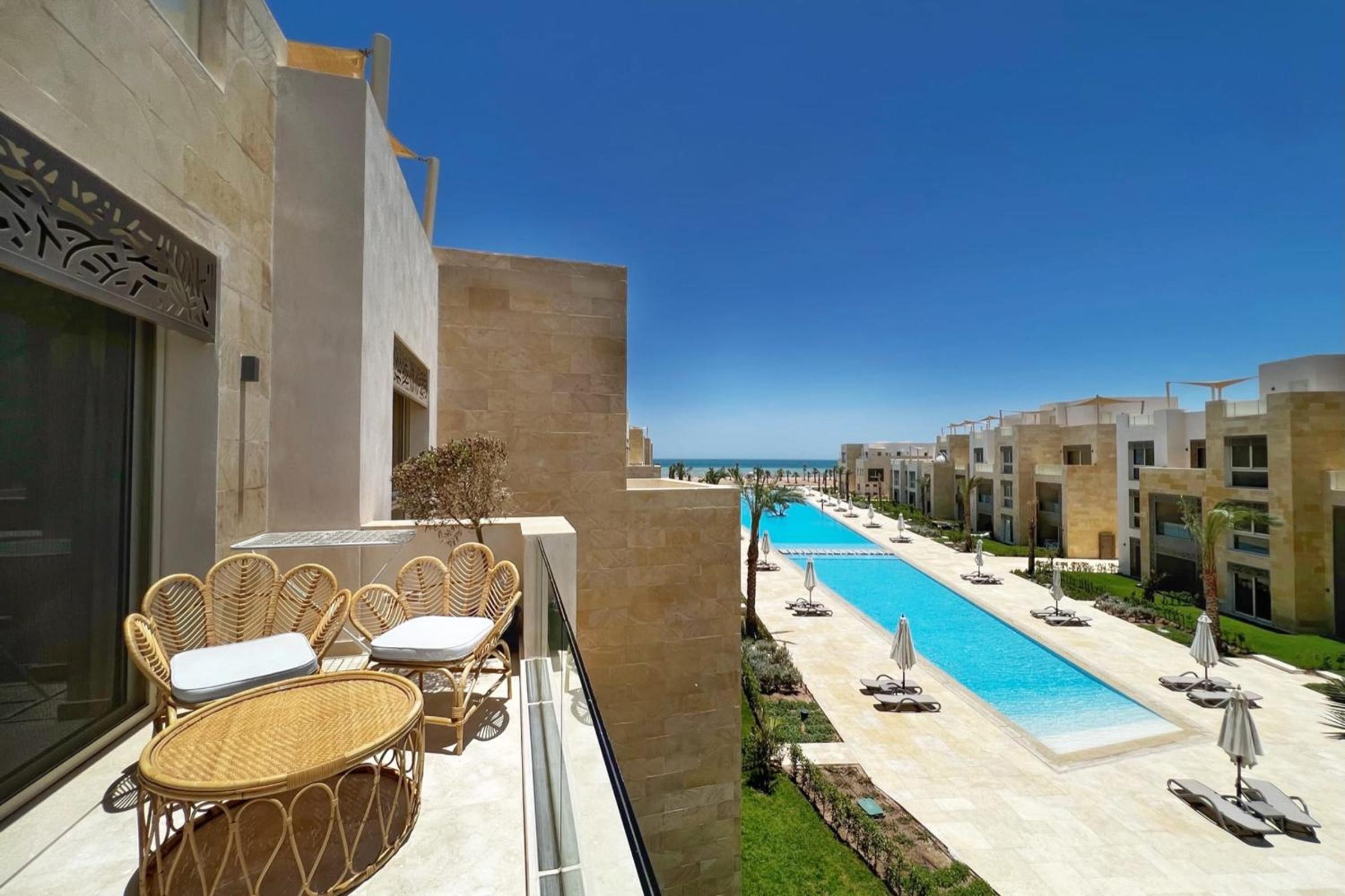 Flawless & Flattering 2 BDR Mangroovy Free Pool & Beach Access view 3
