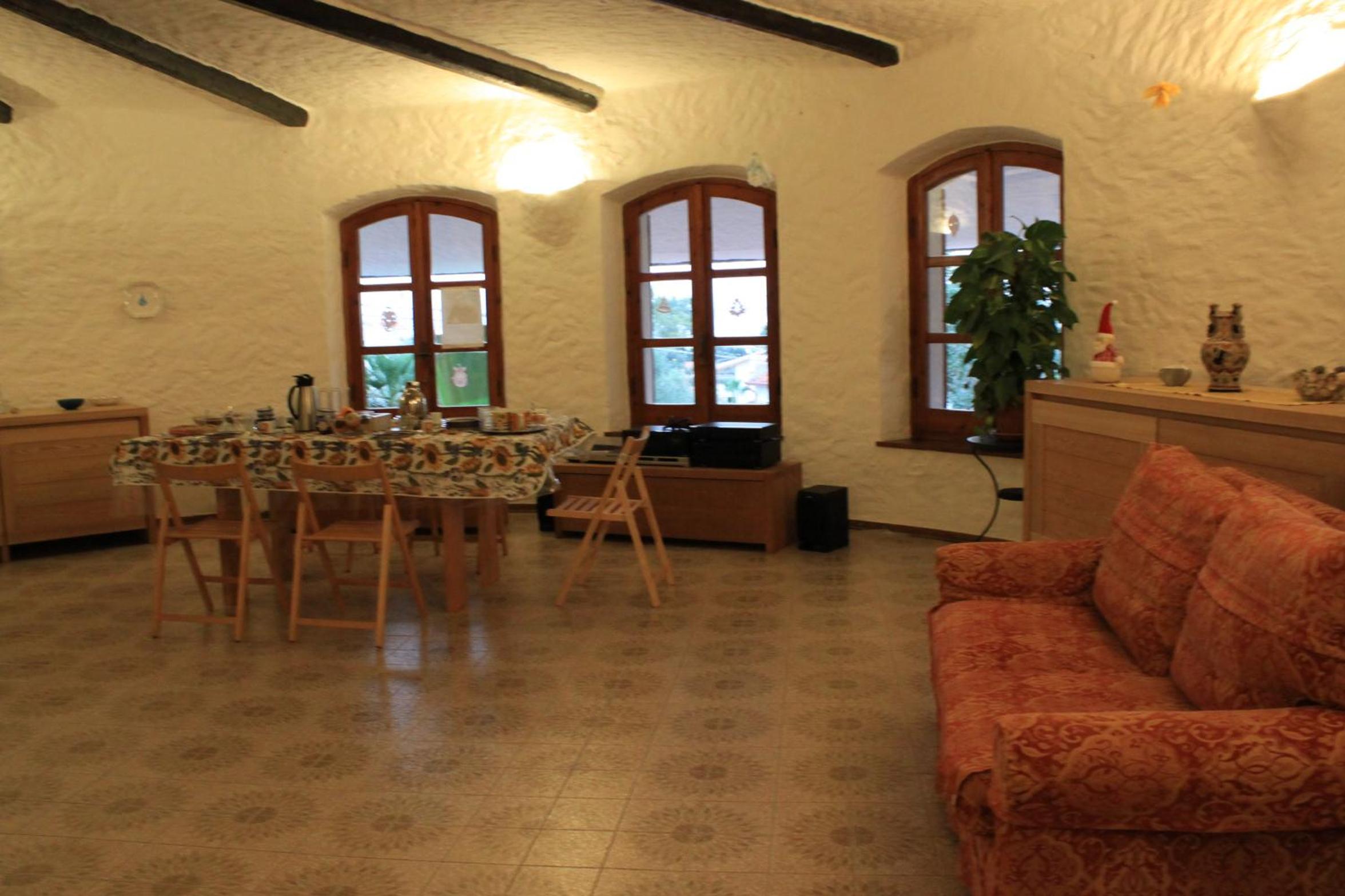 Photo 33