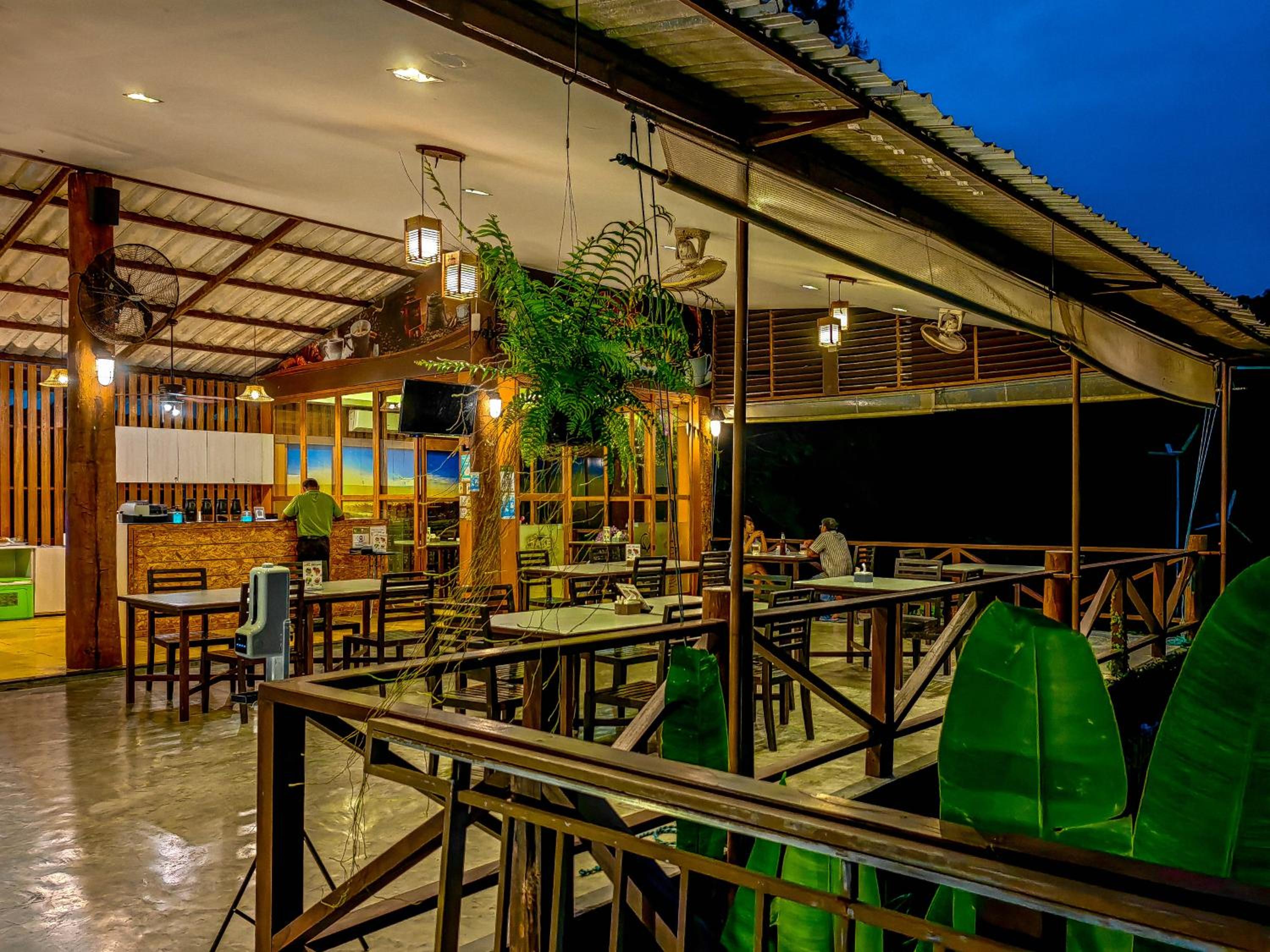 Bor Saen Pool Villa