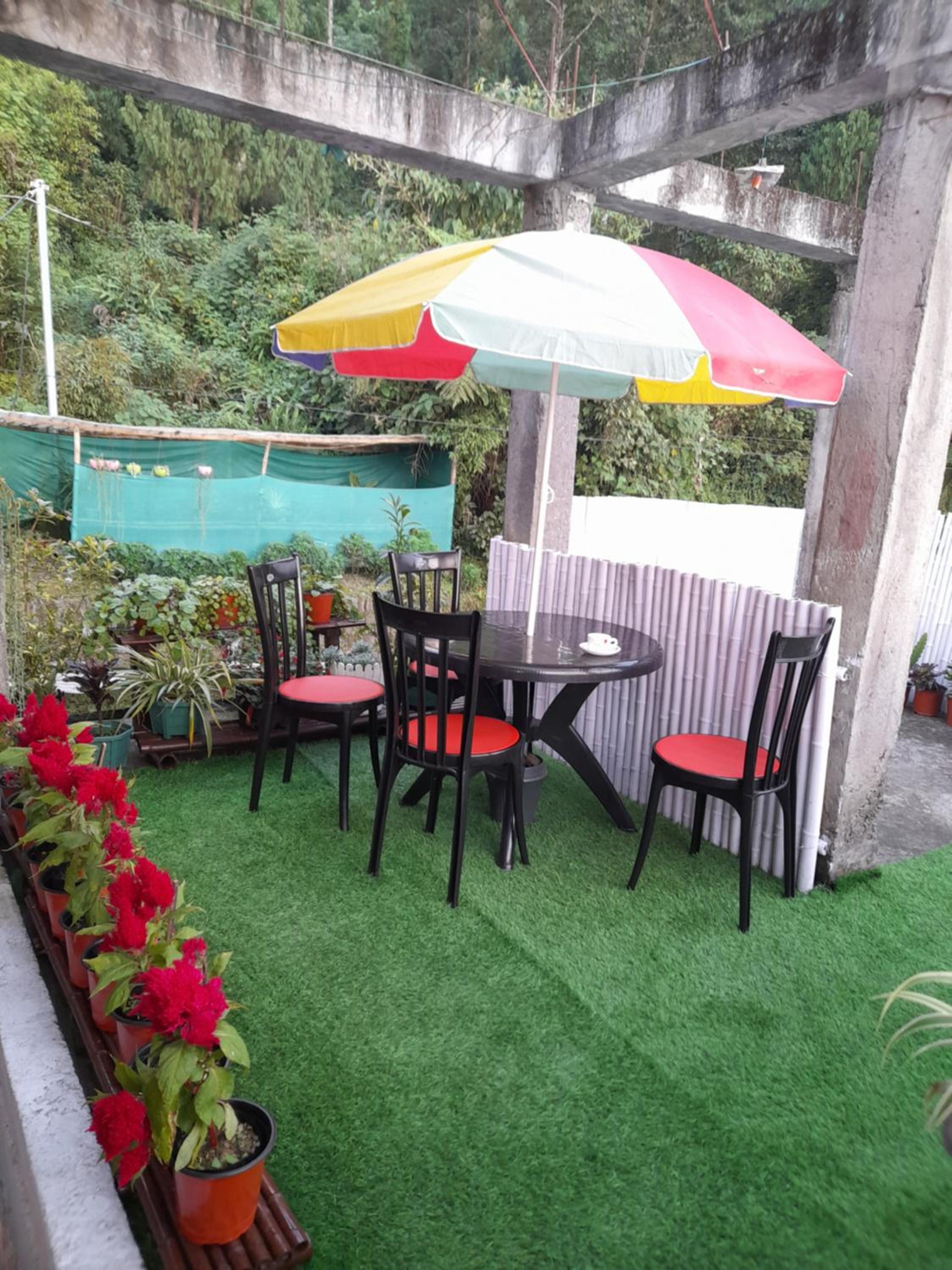 Pahar E Satyajit Homestay Ramdhura