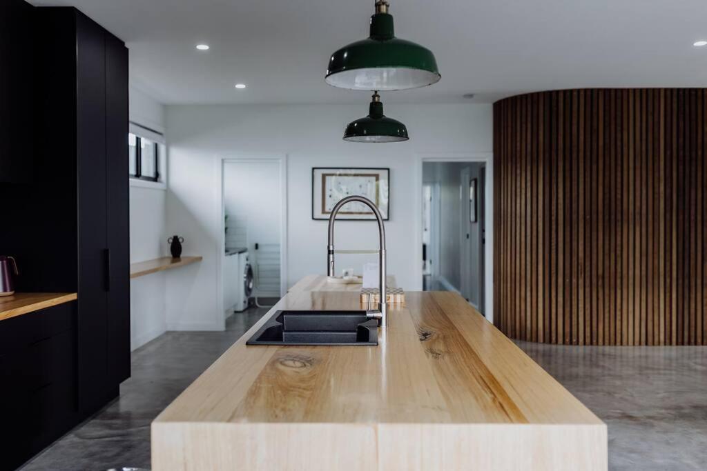 Scandi at Stieglitz Sleeps 6 Modern & Stylish