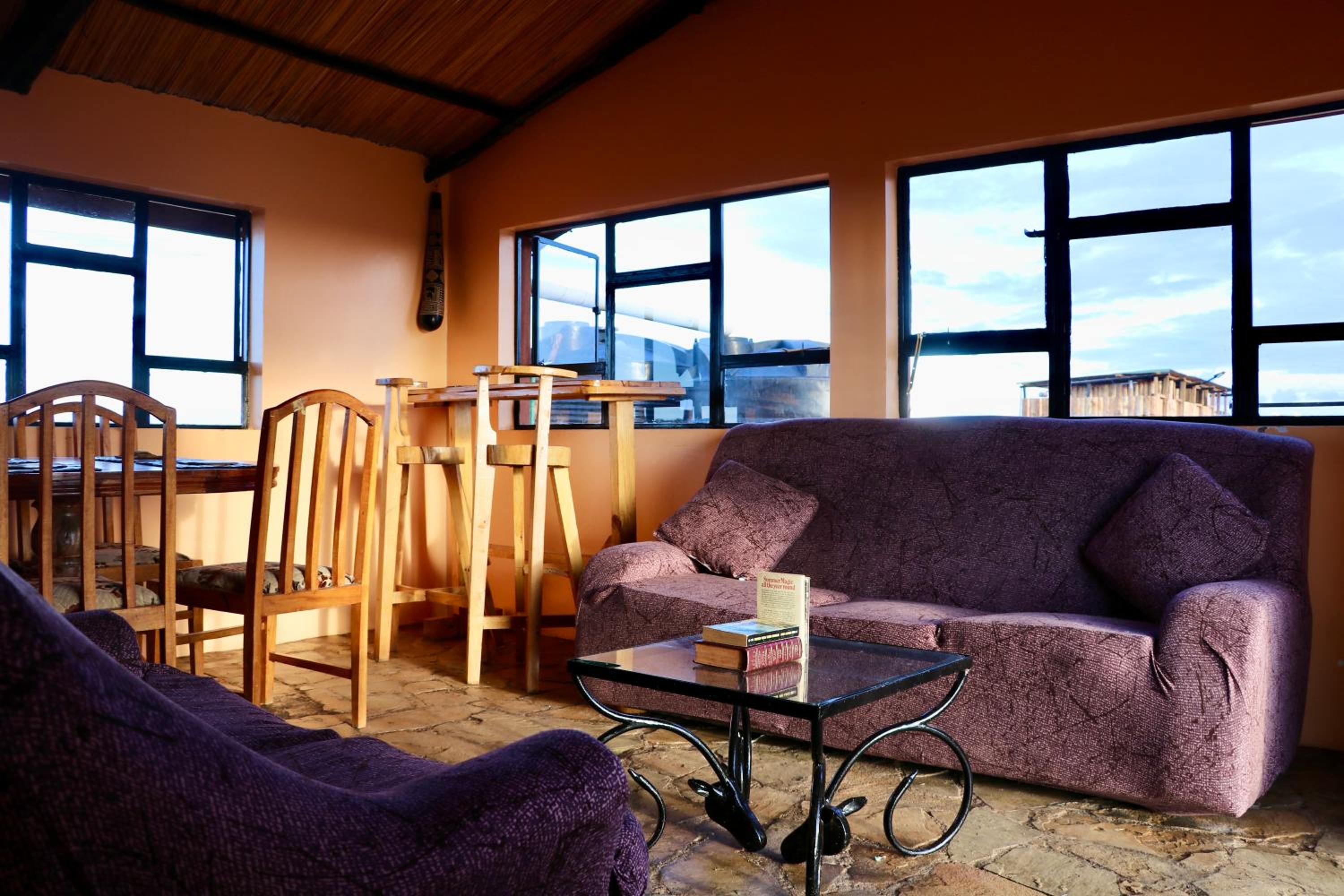 Amboseli RedHouse