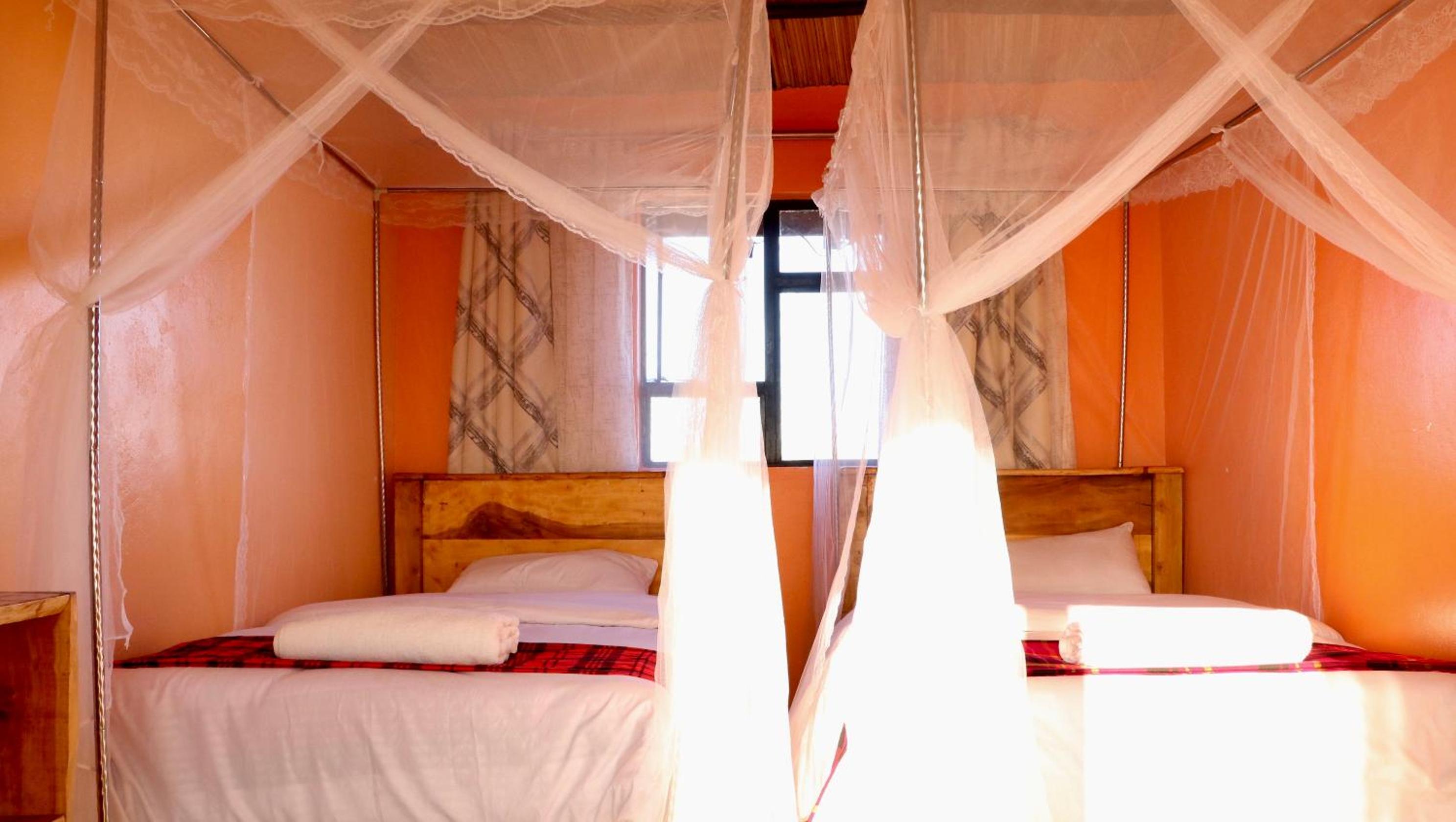 Amboseli RedHouse