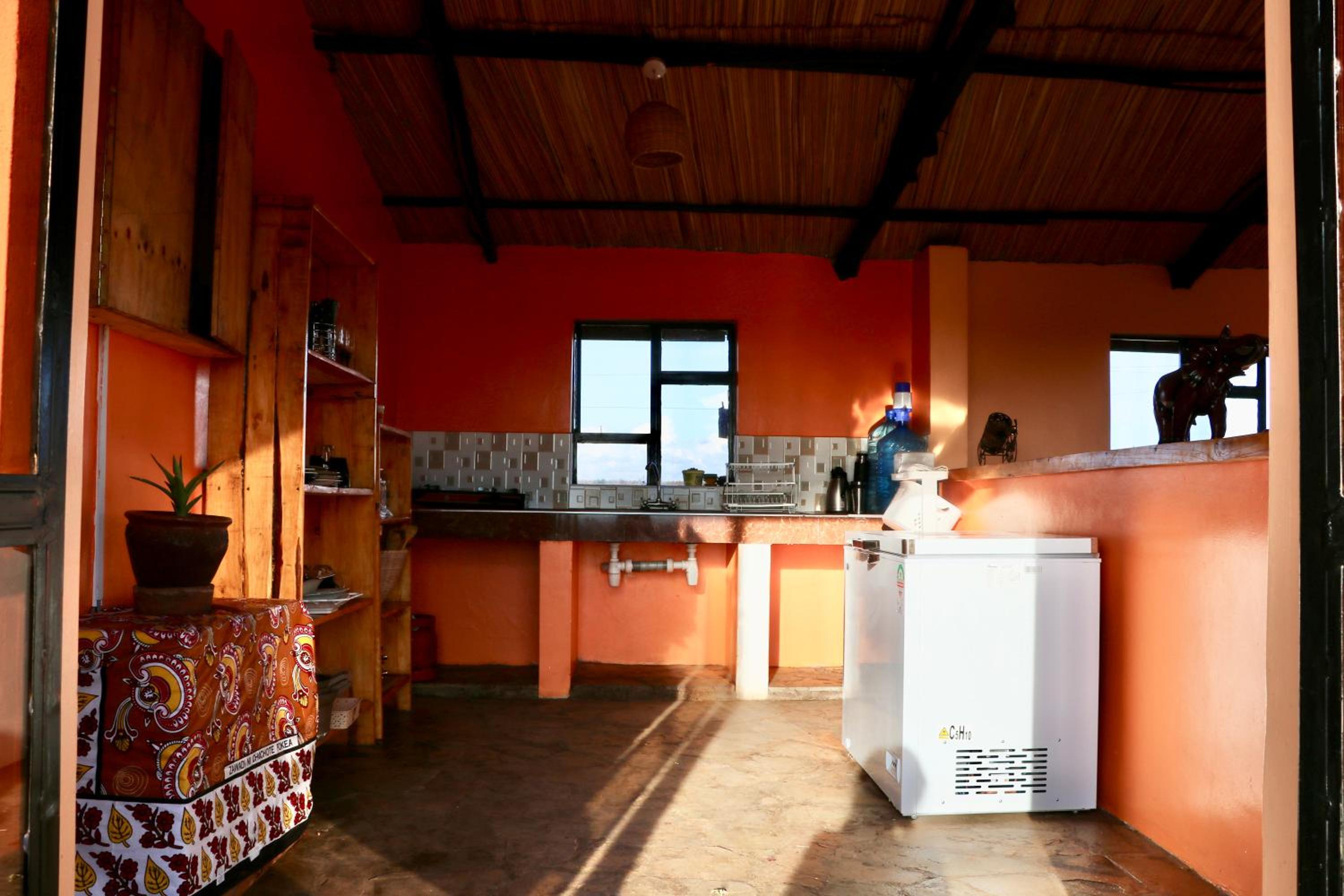 Amboseli RedHouse