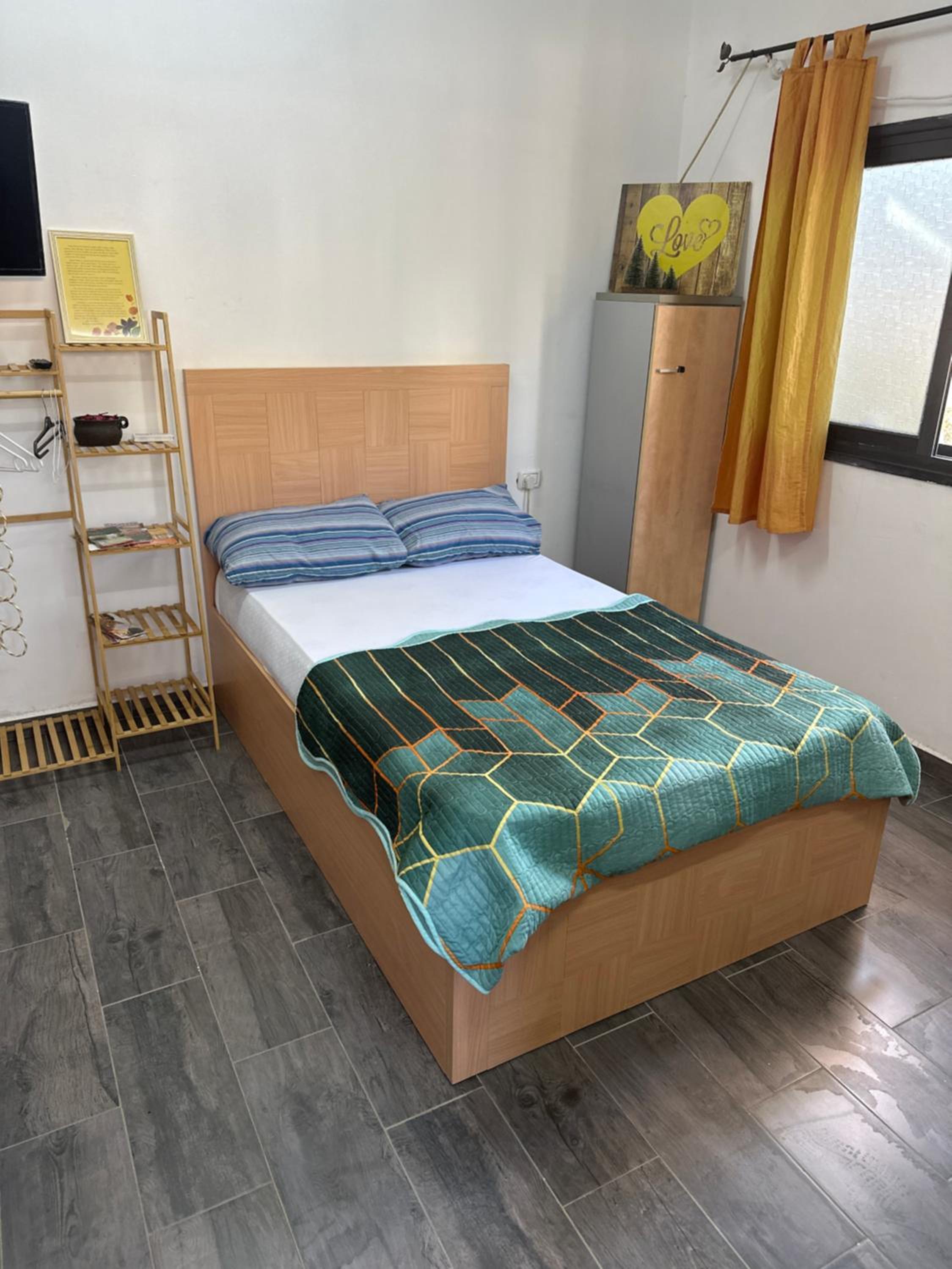 Steele honey view 5