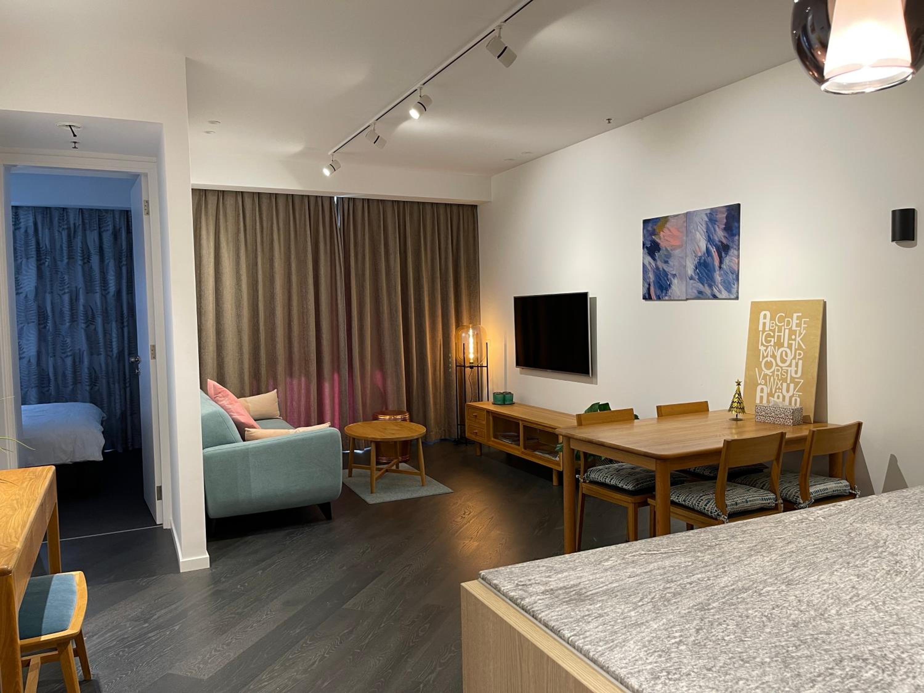 The Fawkner Apartment Bay-view pool/Gym Free Parking