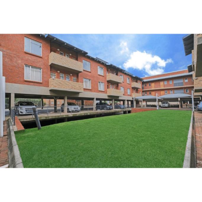 Cosy apartment with secure parking