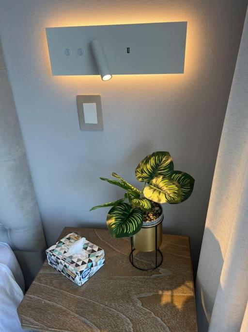 Luxury apartment 33th floor luxury district
