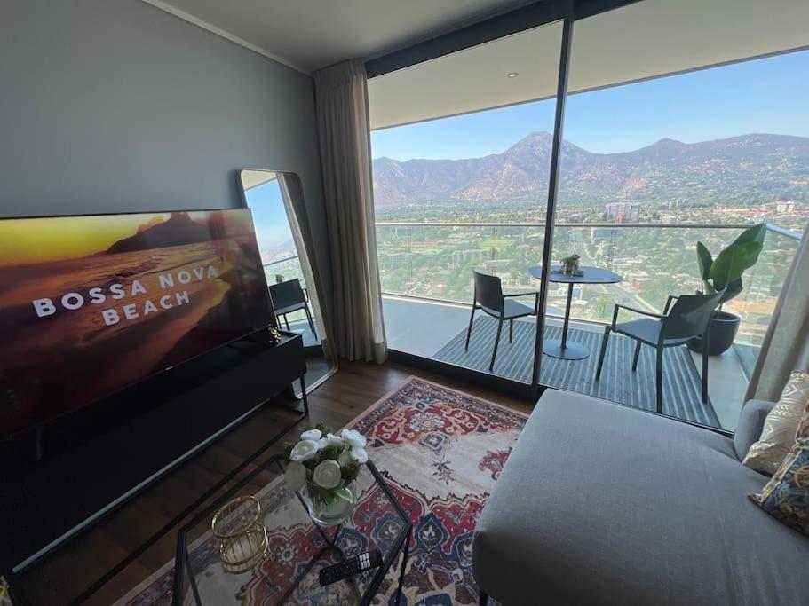 Luxury apartment 33th floor luxury district