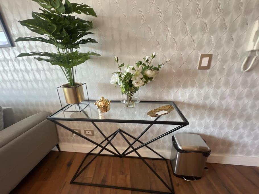 Luxury apartment 33th floor luxury district