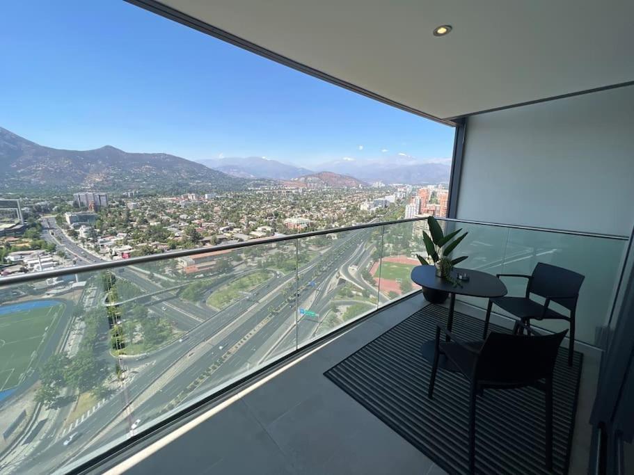 Luxury apartment 33th floor luxury district