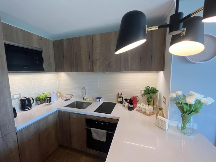 Luxury apartment 33th floor luxury district