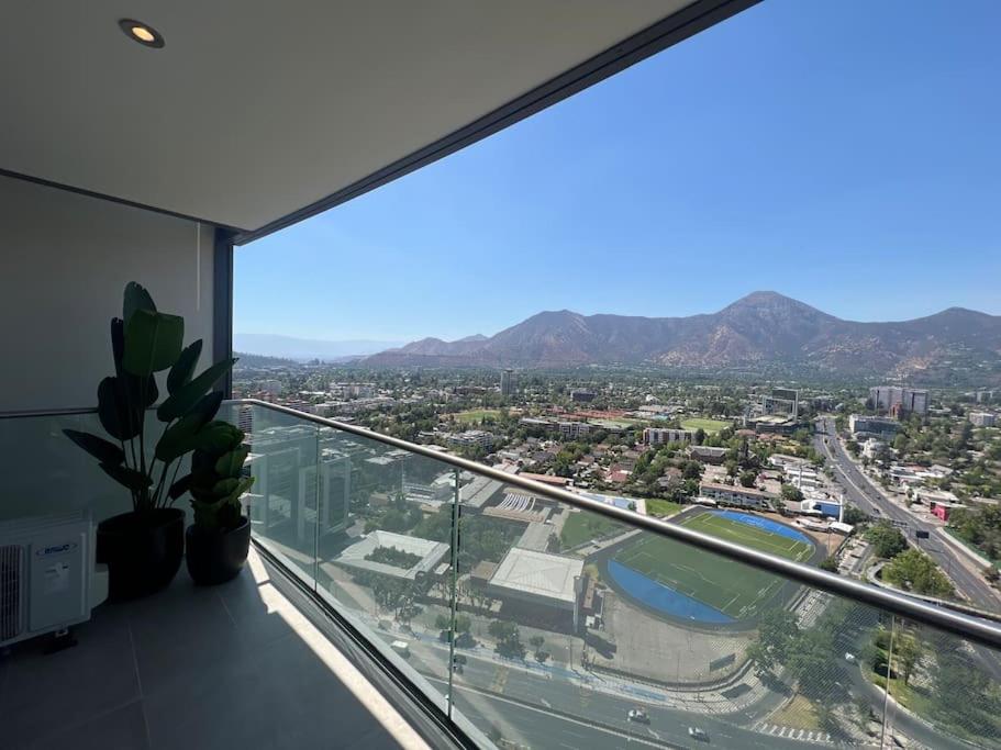 Luxury apartment 33th floor luxury district