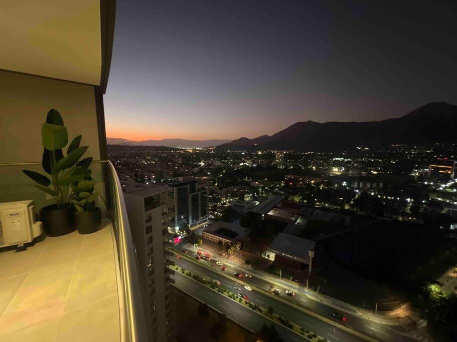 Luxury apartment 33th floor luxury district