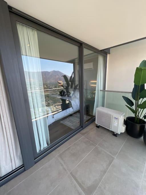Luxury apartment 33th floor luxury district