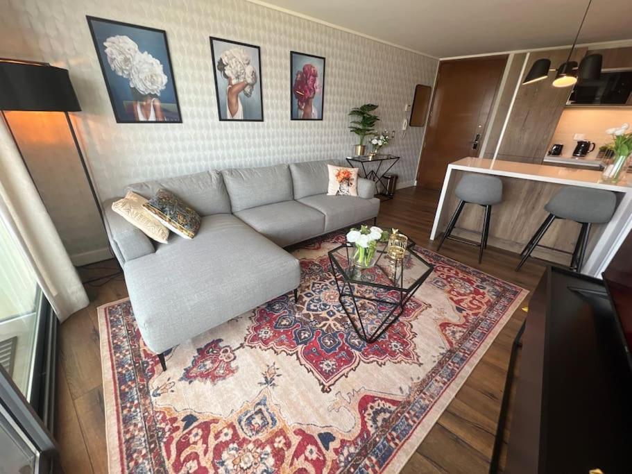 Luxury apartment 33th floor luxury district