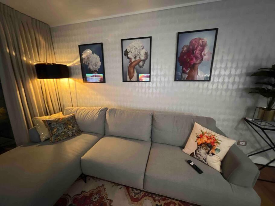 Luxury apartment 33th floor luxury district