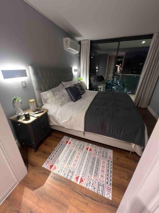Luxury apartment 33th floor luxury district