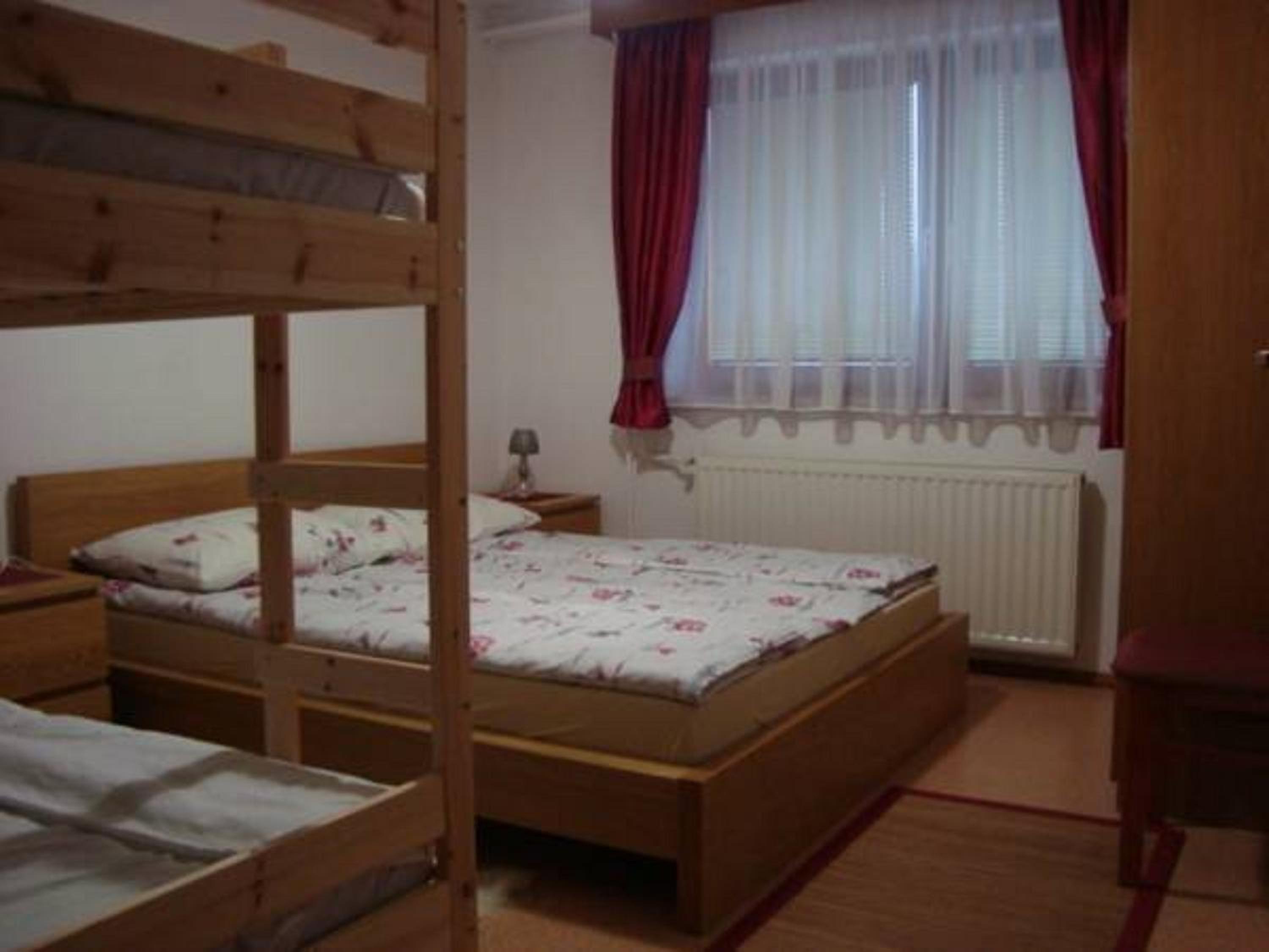 Photo 32