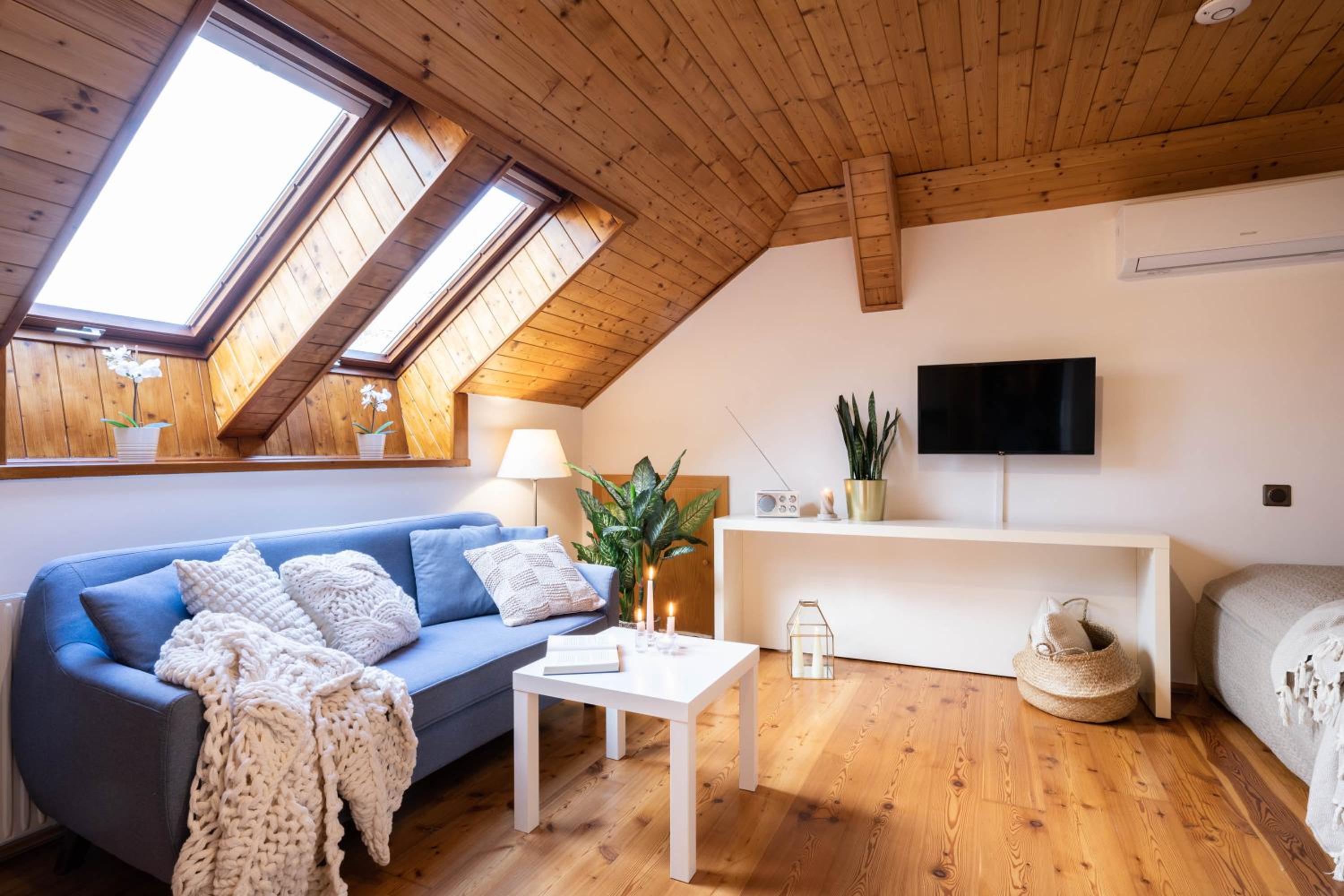 Landhaus Wulfenia - APARTMENT KLAGENFURT - Private Sauna, Smart-TV, Air Conditioning, Free Parking