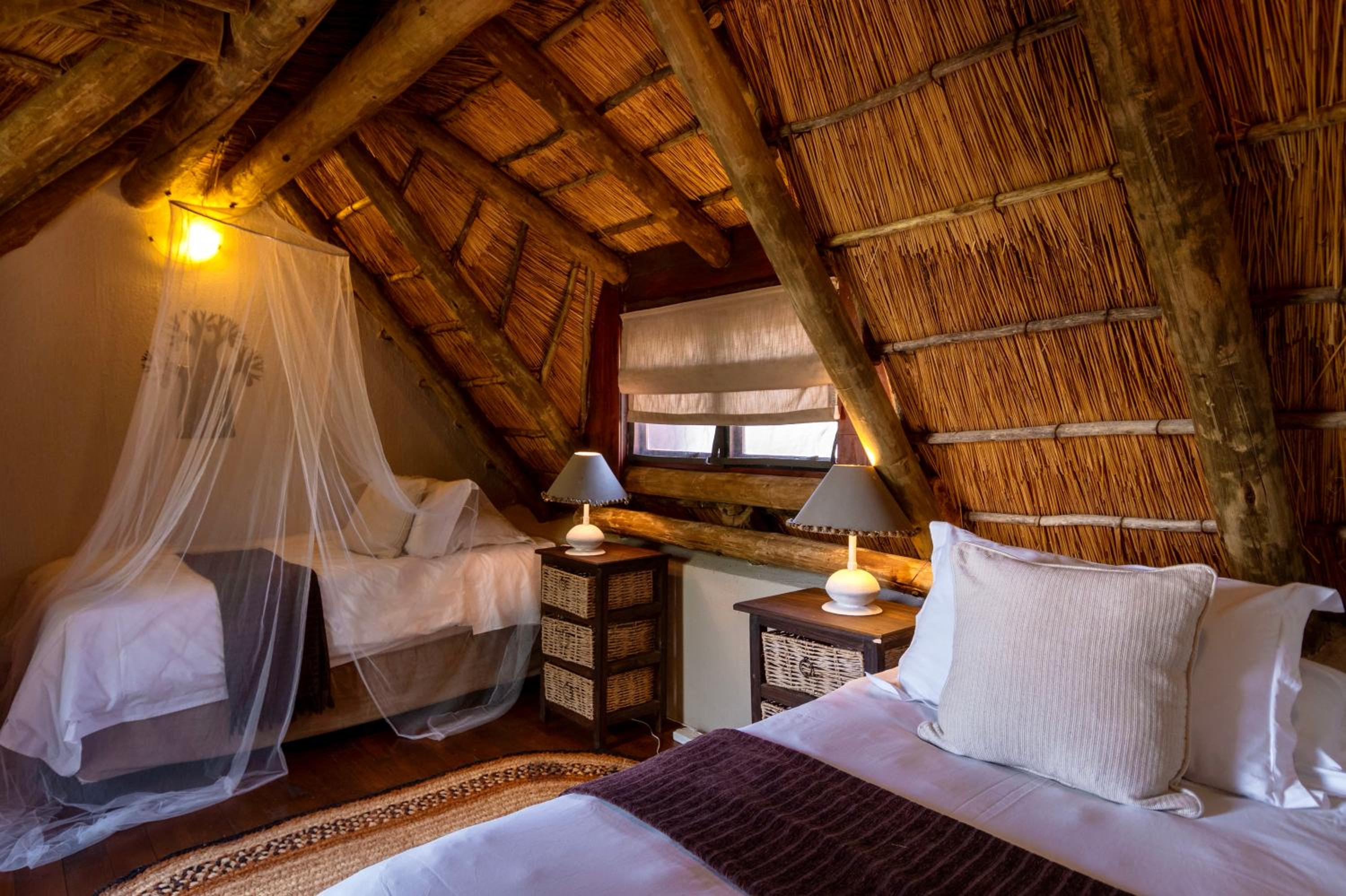 Giraffe Lodge