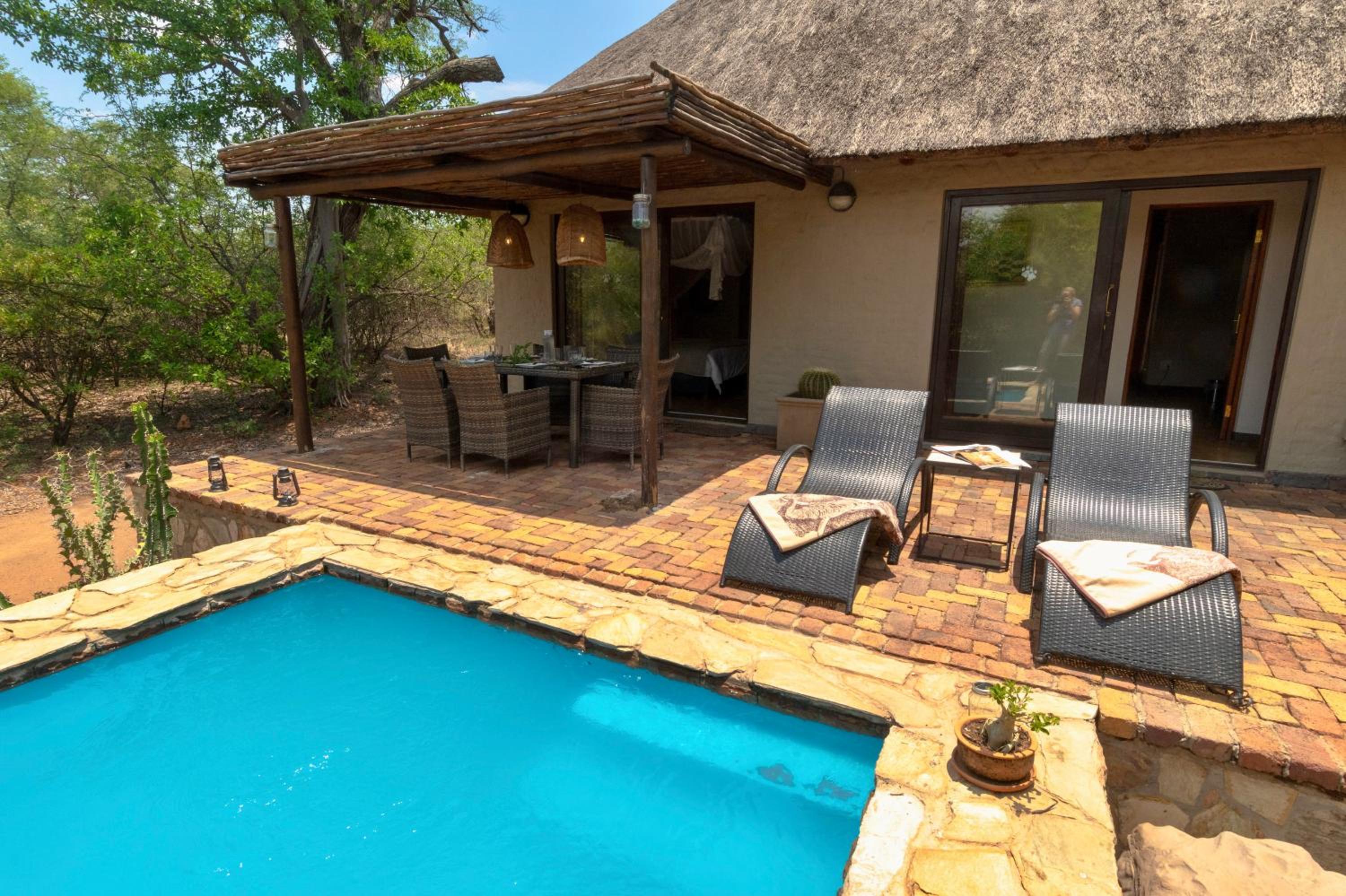 Giraffe Lodge