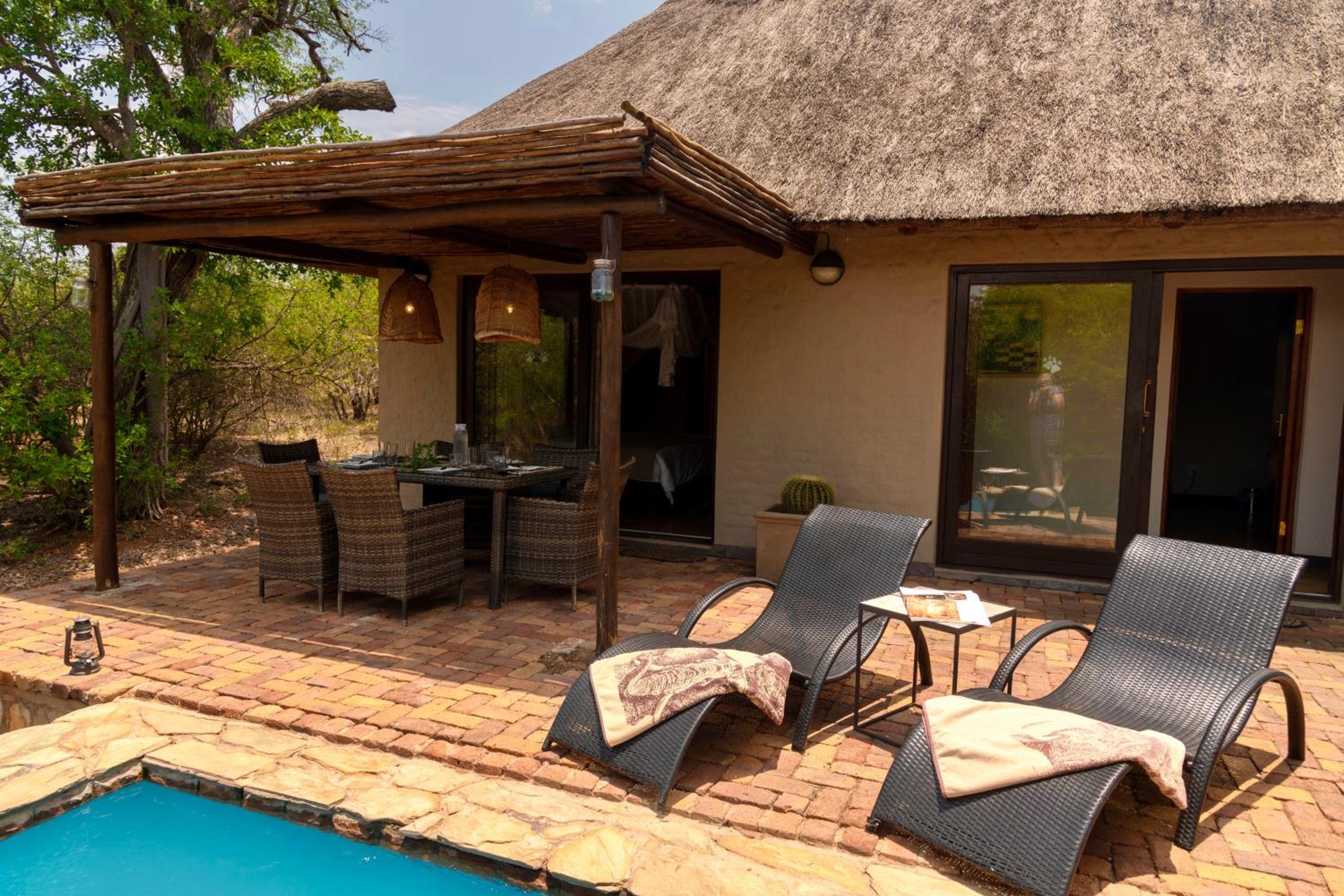 Giraffe Lodge