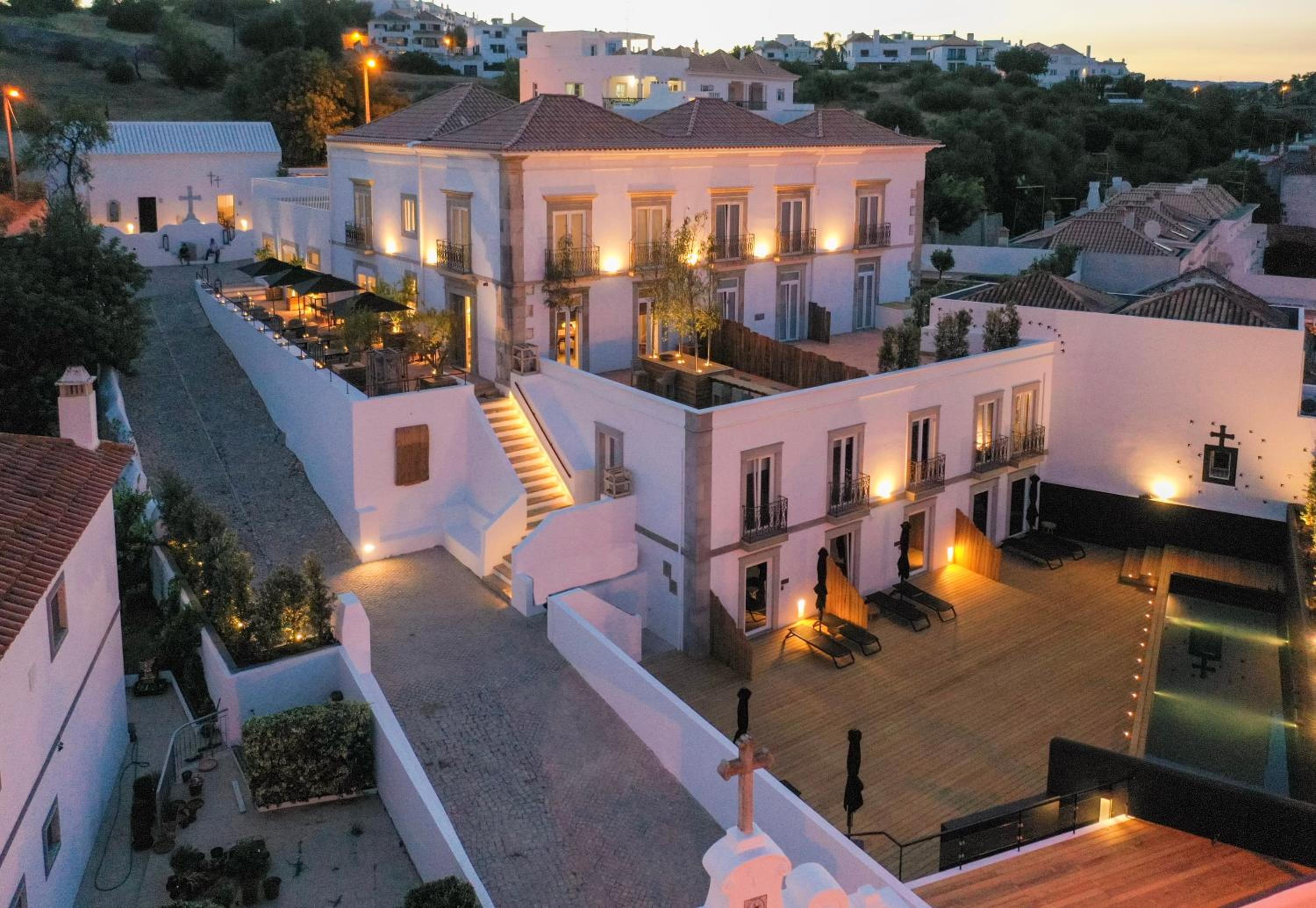 Colégio Charm House view 5
