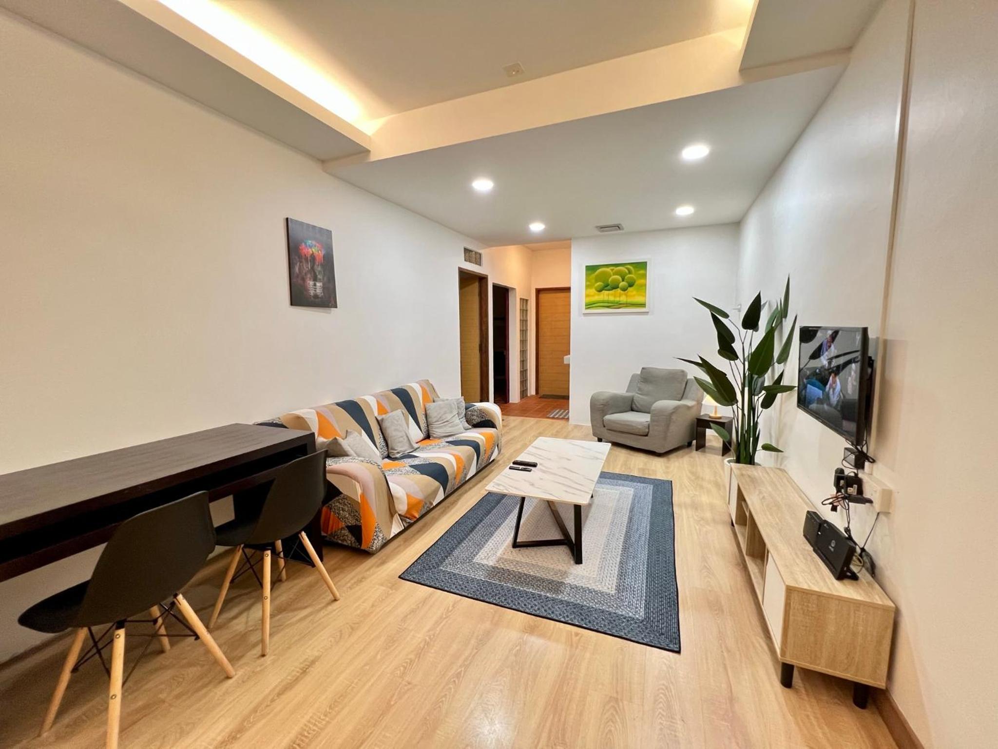 DeMUJI2 8PAX CentralTown in AirPutih, Netflix, AC photo 7