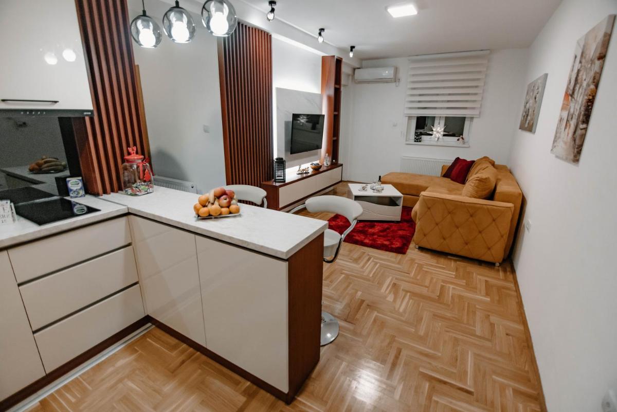 Marimark Deluxe Apartment view 2