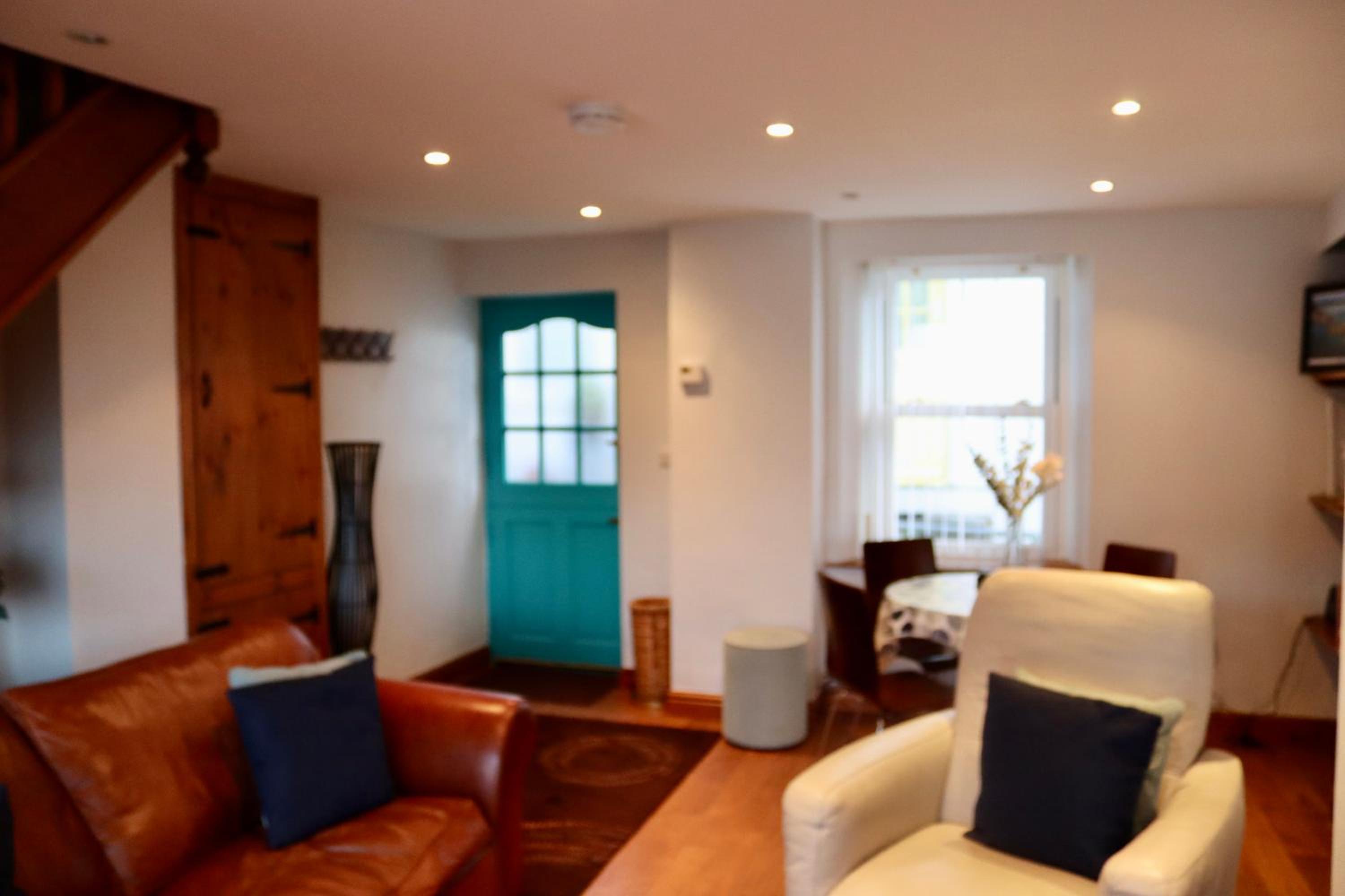 Extended Fishermans cottage with stunning sea views view 5