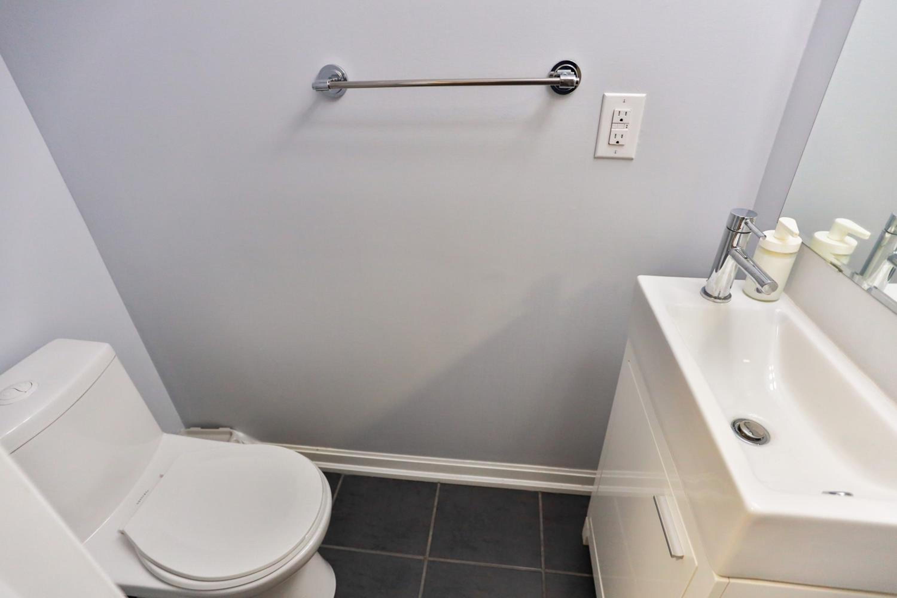3bdr townhouse in Downsview Park - Free parking - 25 min to Downtown