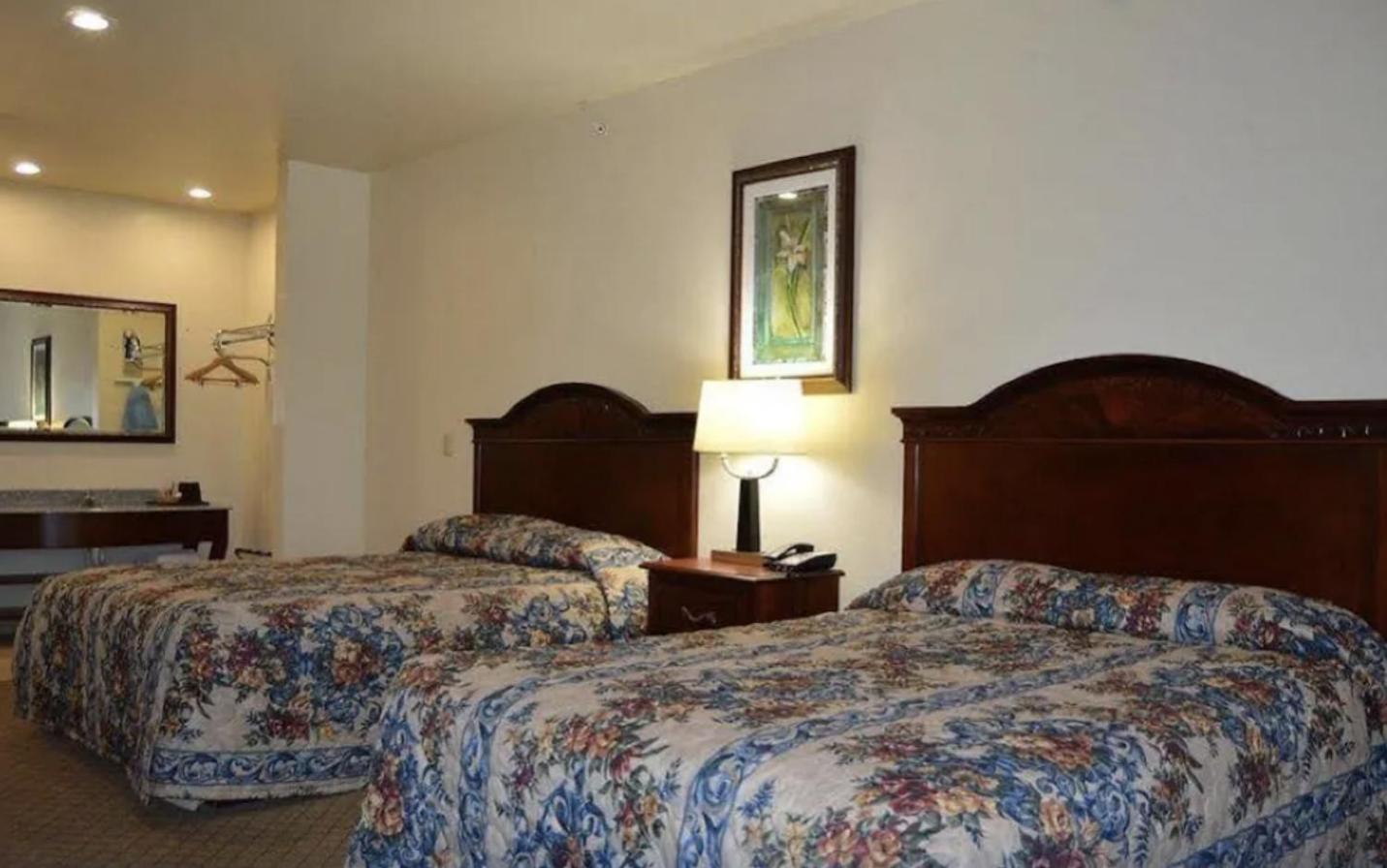 HiWay Inn Express Kiowa Hwy 69 view 5